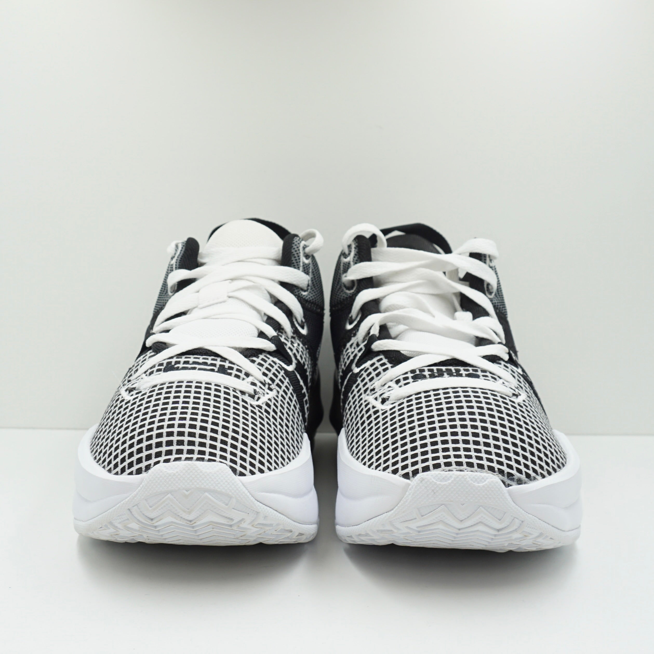 Nike LeBron Witness 7 White Black Metallic Silver