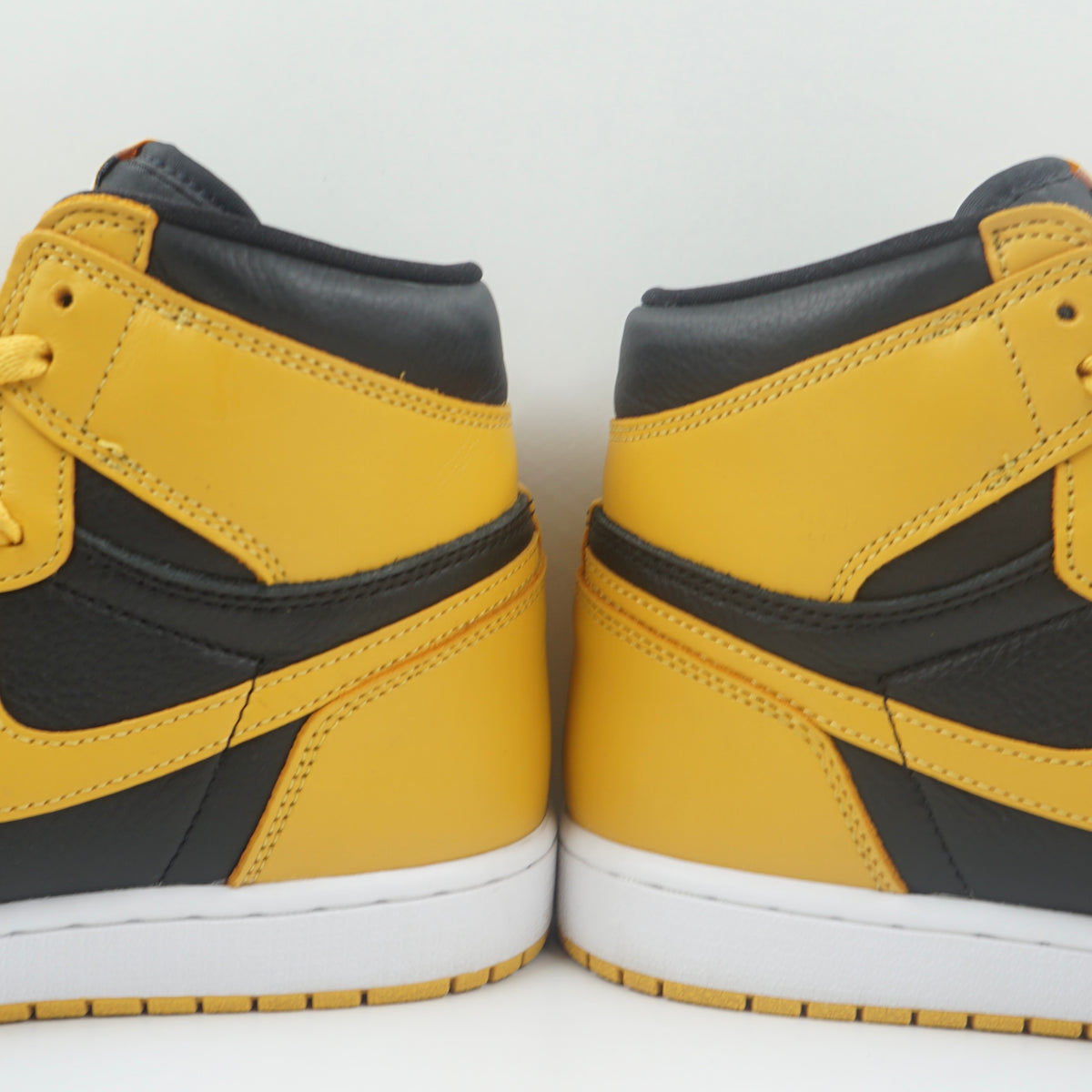 Jordan 1 Retro High Pollen