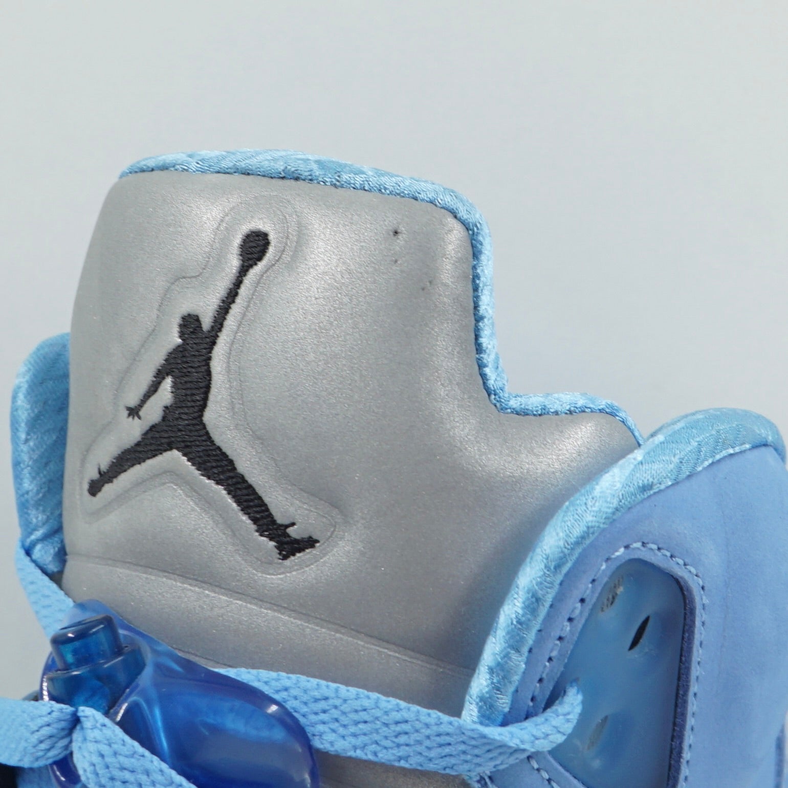 Jordan 5 Retro UNC University Blue