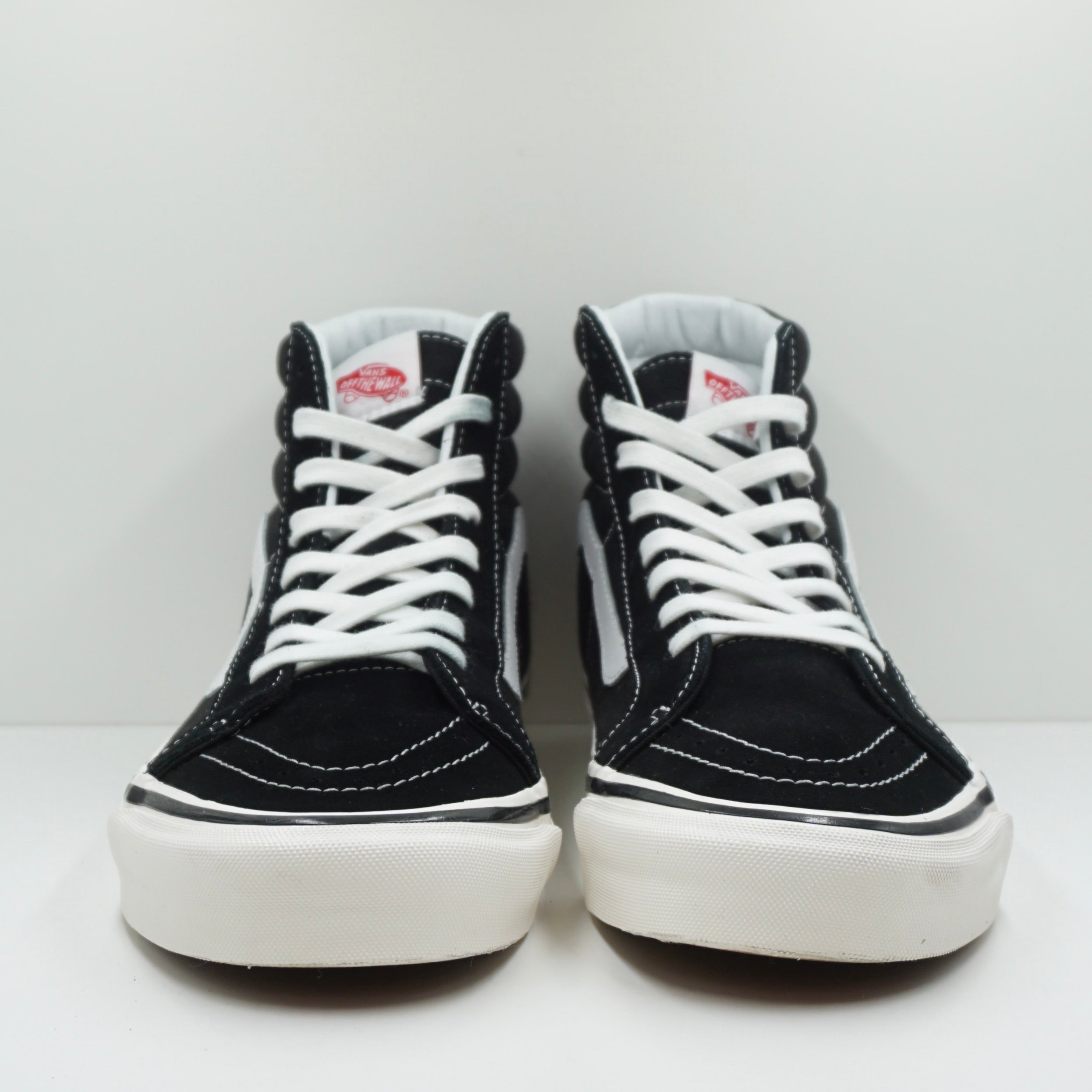 Vans Sk8- Hi Black White