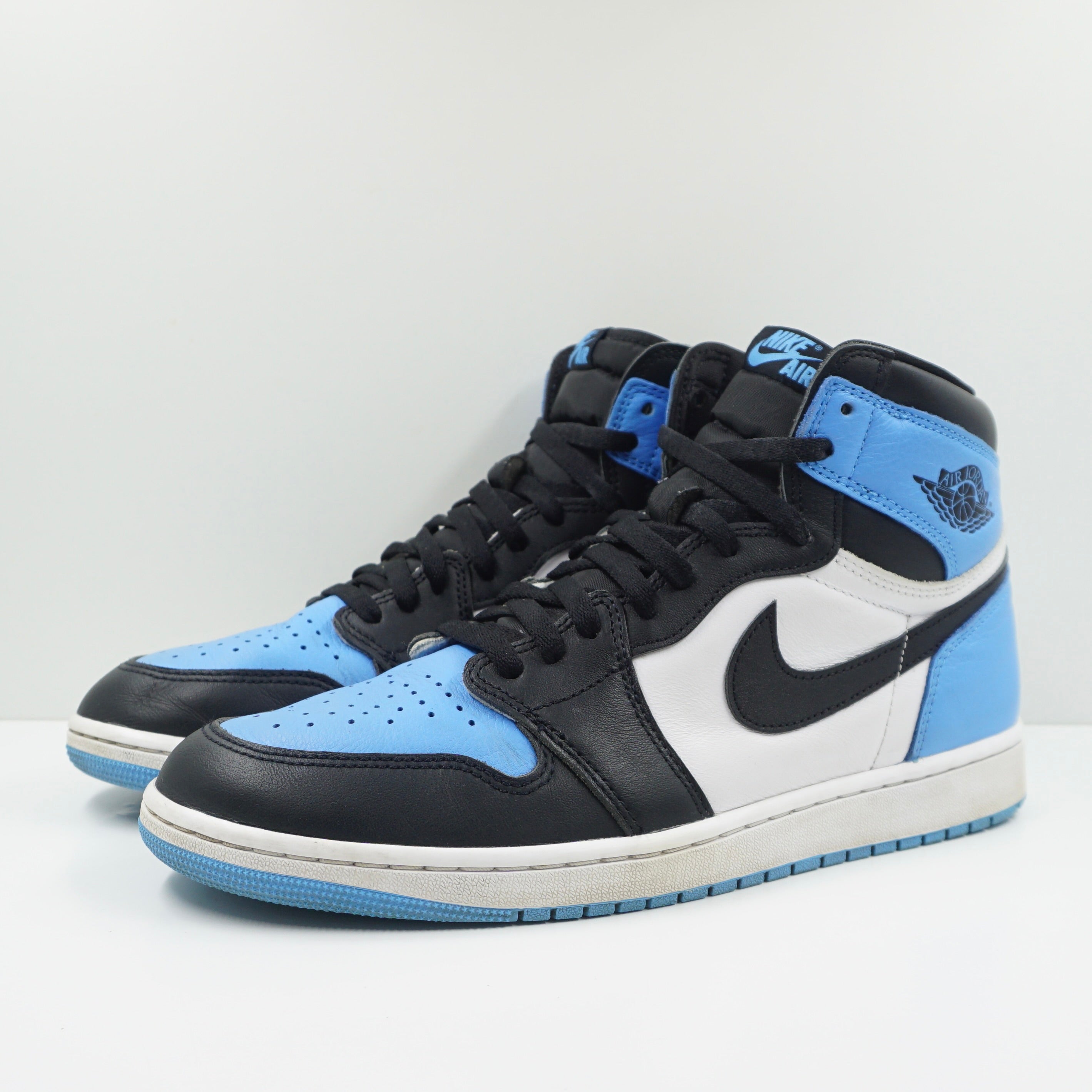 Jordan 1 Retro High OG UNC Toe