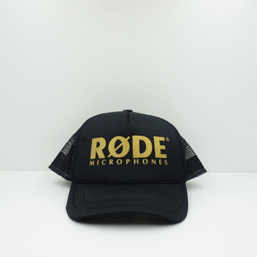 RØDE Black Trucker Cap