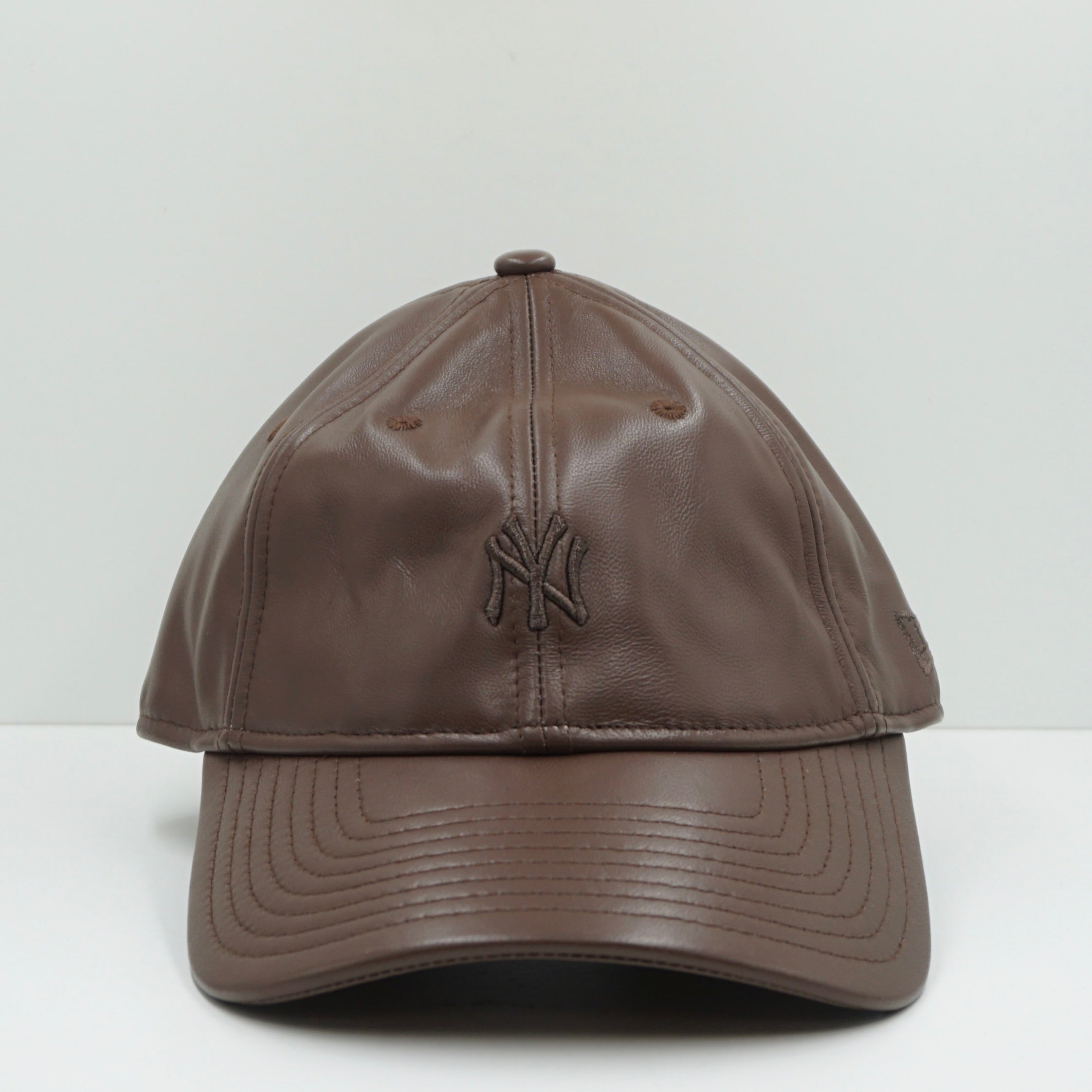 New Era Small New York Yankees Brown Leather Adjustable Cap (W)