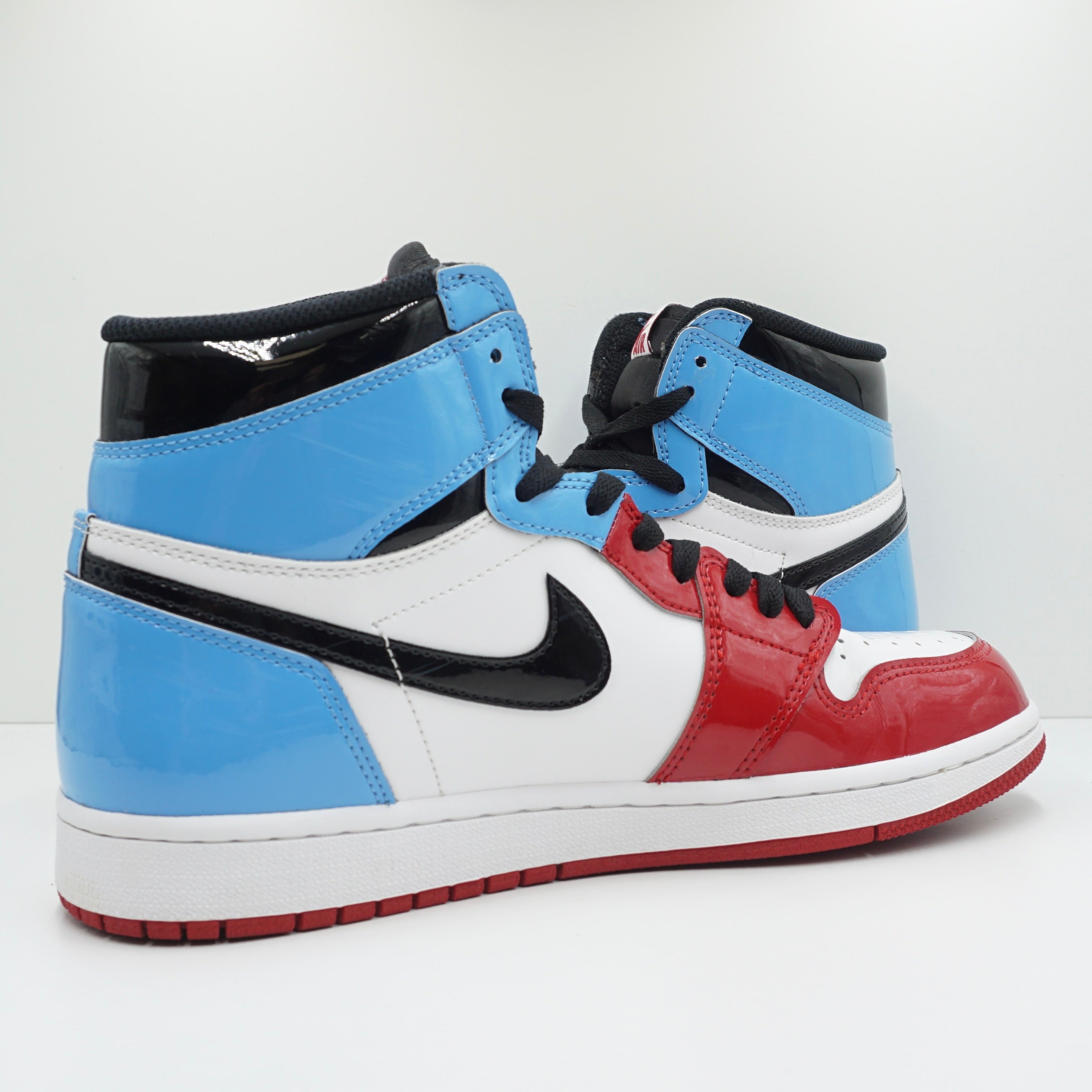 Jordan 1 Retro High Fearless UNC Chicago