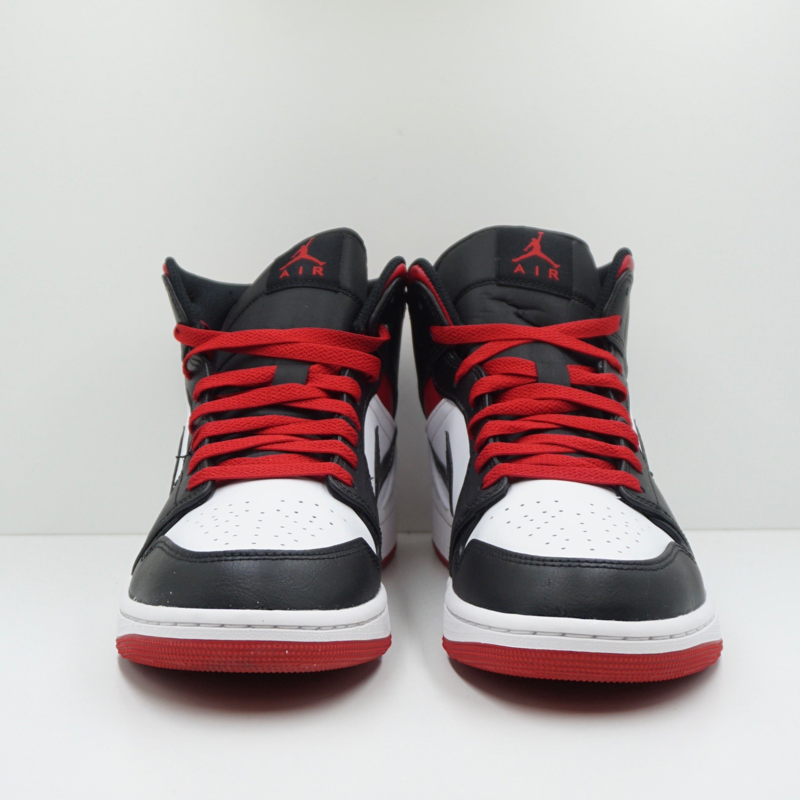 Jordan 1 Mid Gym Red Black Toe