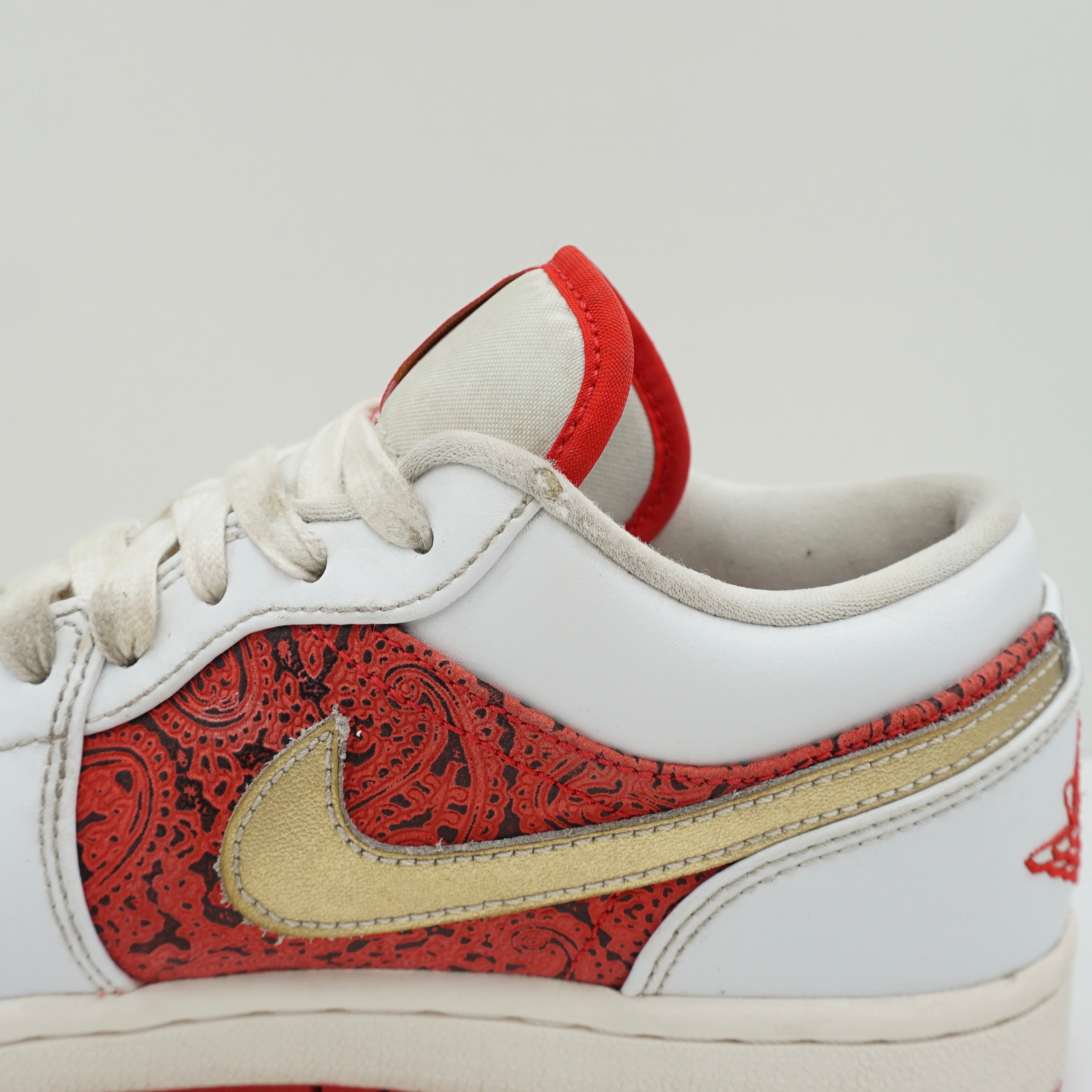 Jordan 1 Low Spades