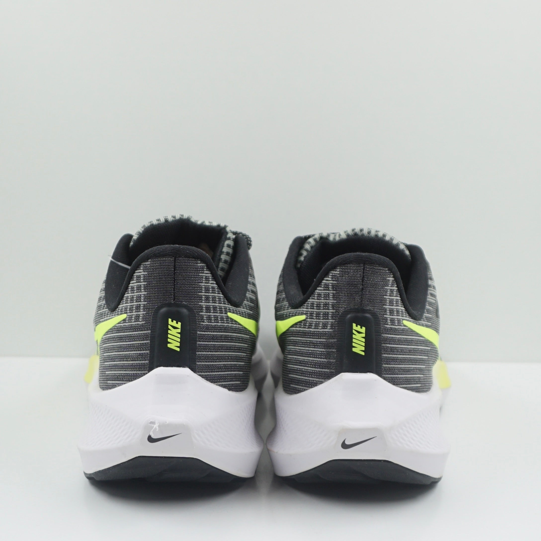 Nike Air Zoom Pegasus 39 Black Barely Volt (GS)