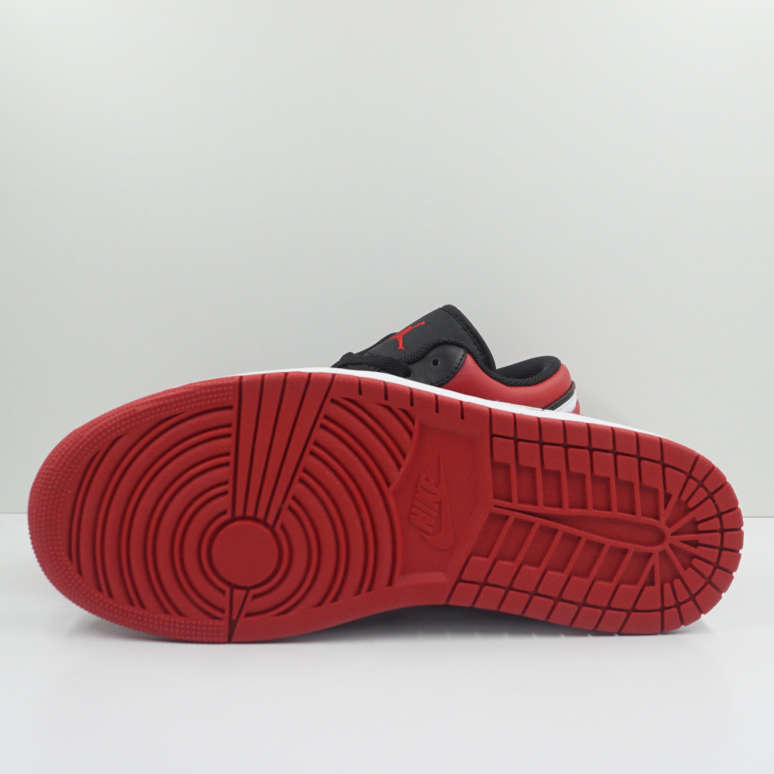 Jordan 1 Low Alternate Bred Toe