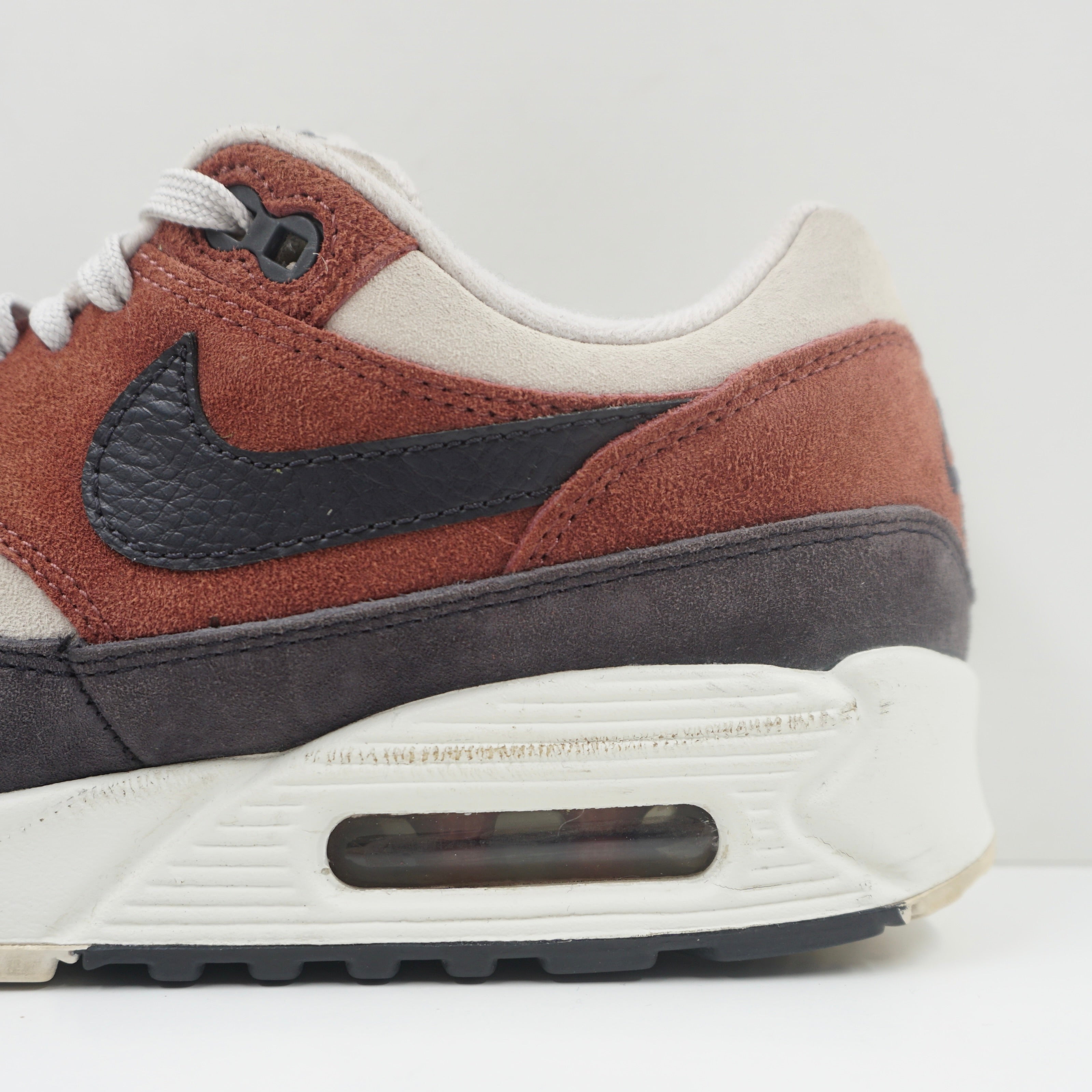 Nike Air Max 90/1 Red Sepia Oil Grey (W)