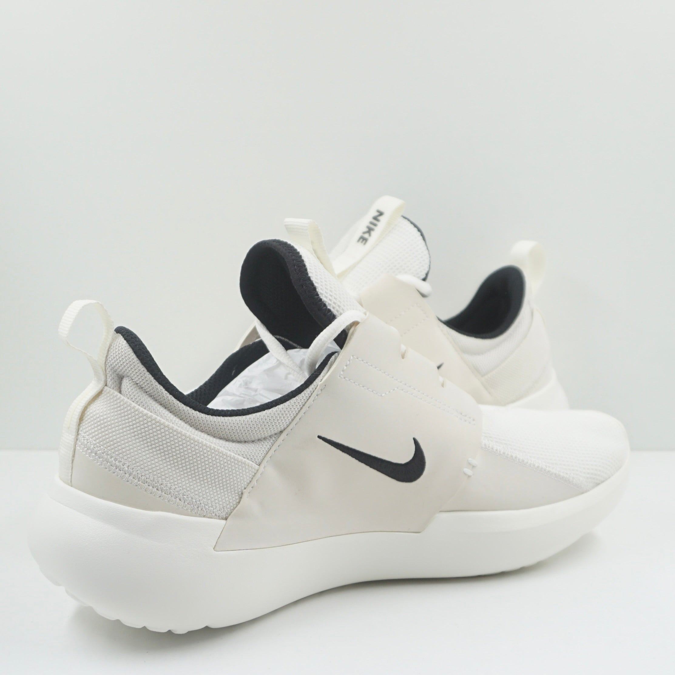 Nike E-Series AD Sail Phantom Black