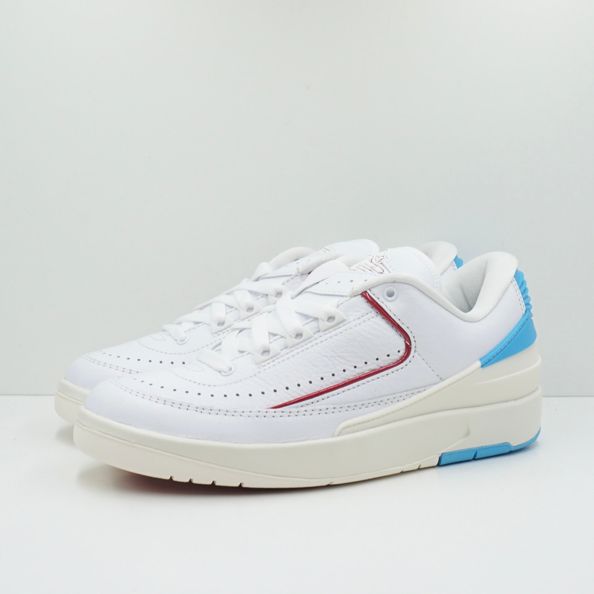 Jordan 2 Retro Low NC to Chi (W)