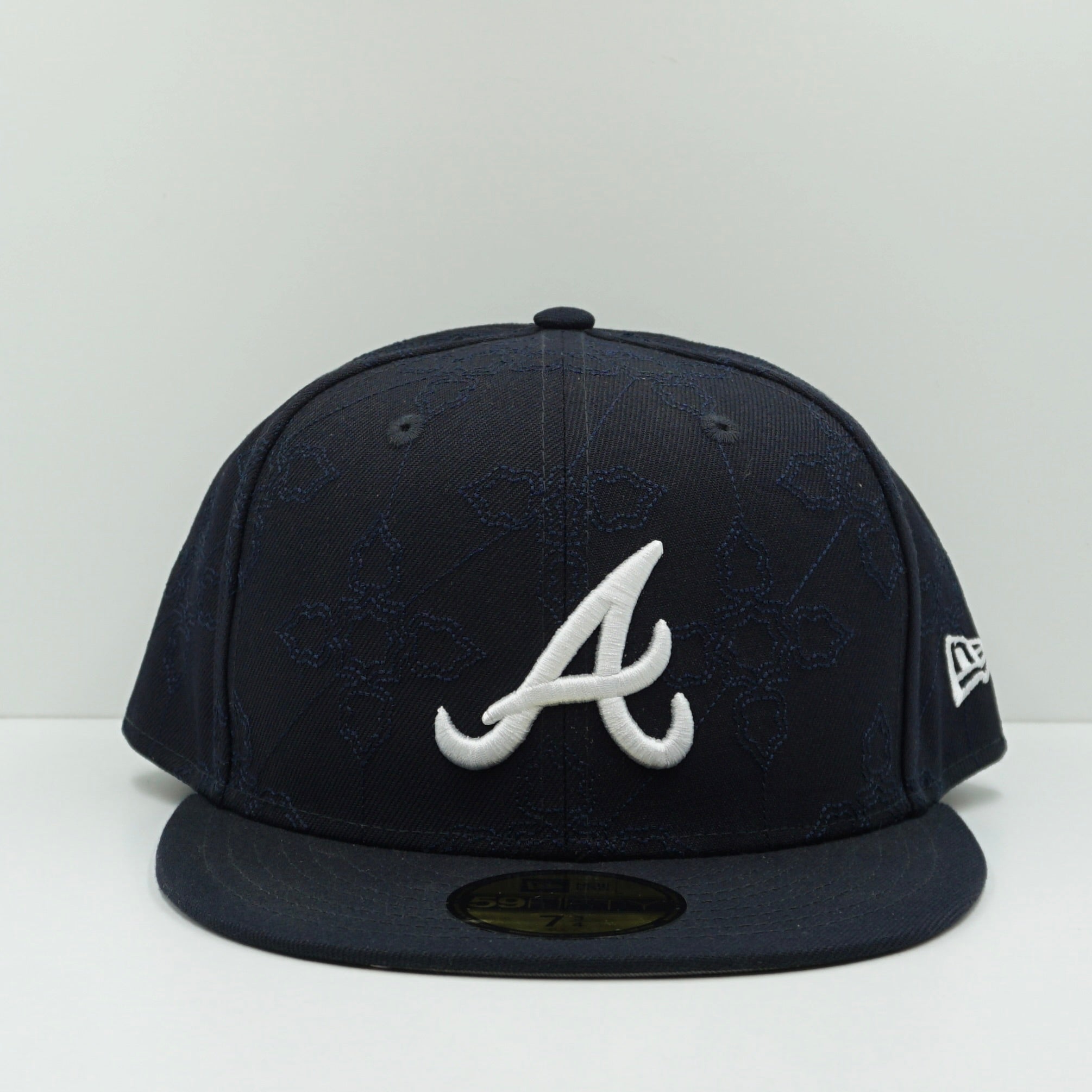 New Era Atlanta Braves Embroidered Navy Fitted Cap