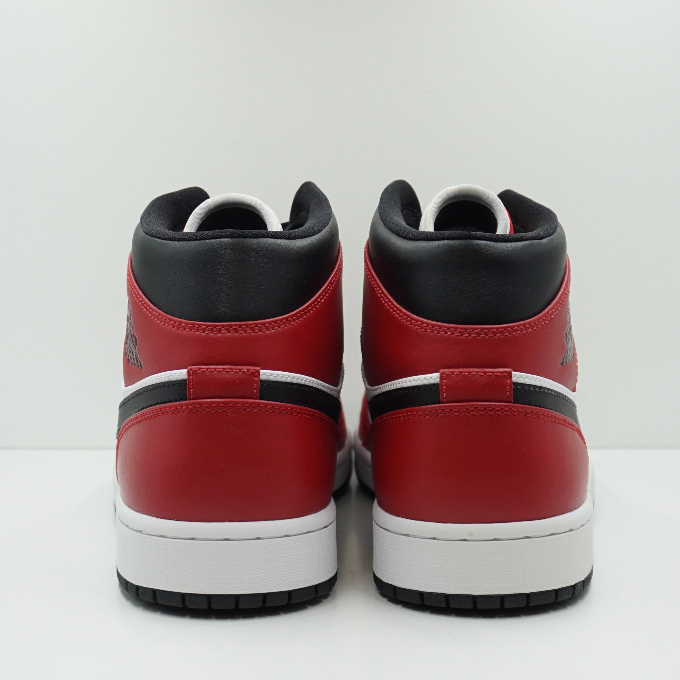 Jordan 1 Mid Chicago Toe