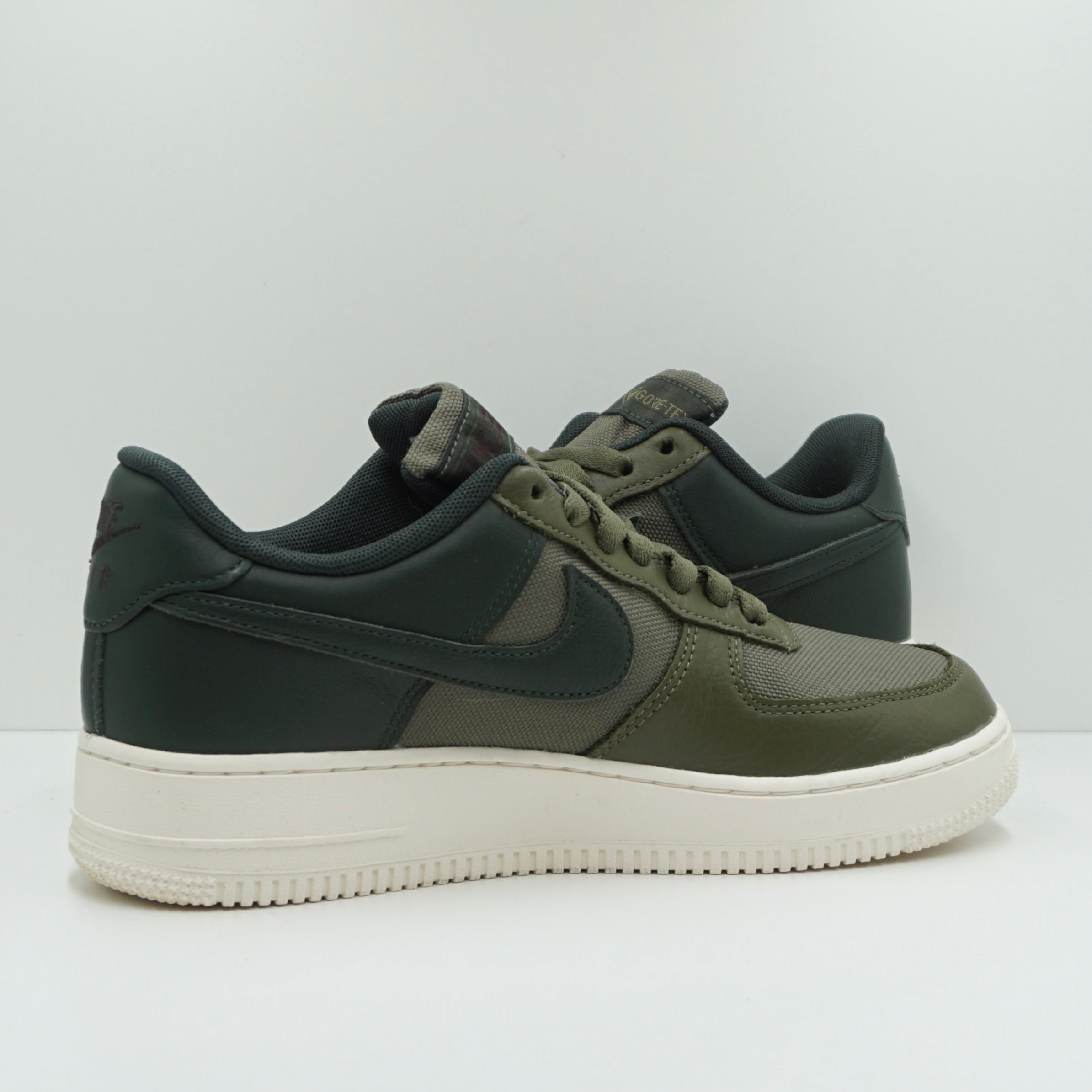 Nike Air Force 1 Low Gore-Tex Medium Olive Sail
