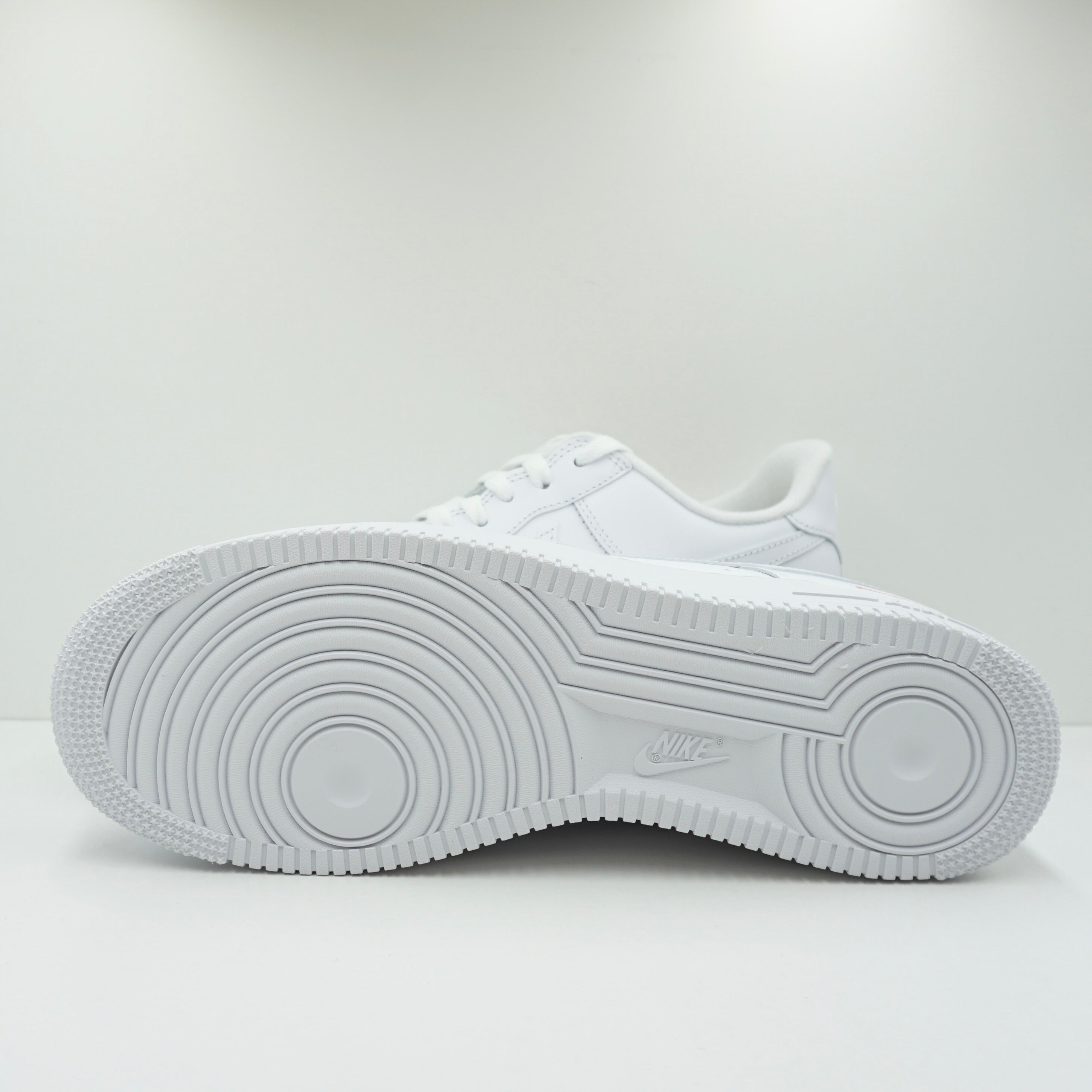 Nike Air Force 1 Low Supreme White