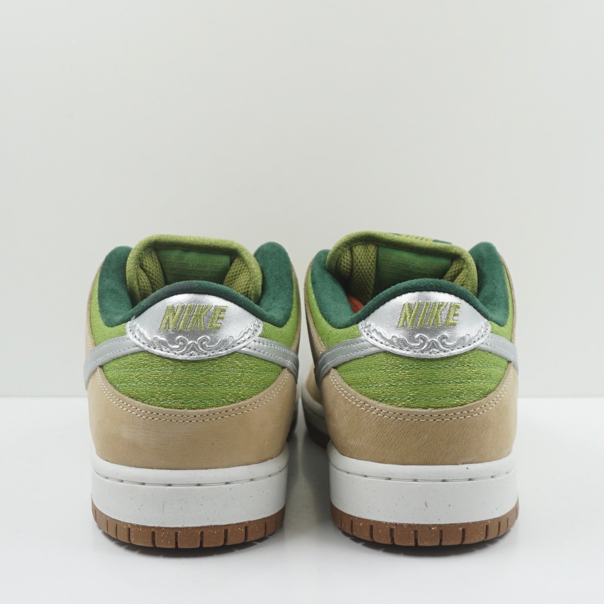 Nike SB Dunk Low Escargot