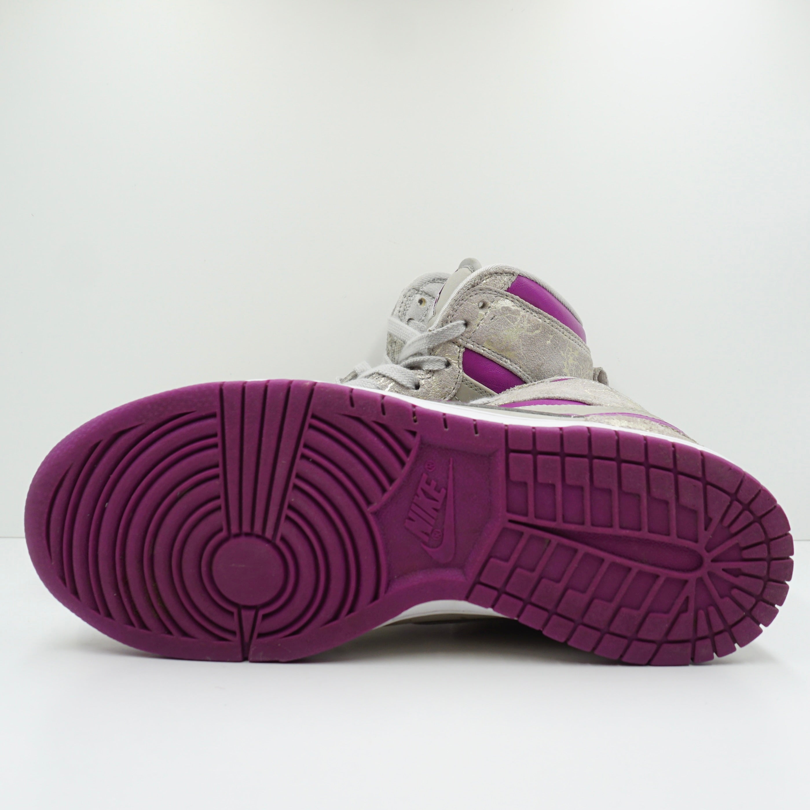 Nike High LE Granite Red Plum (W)