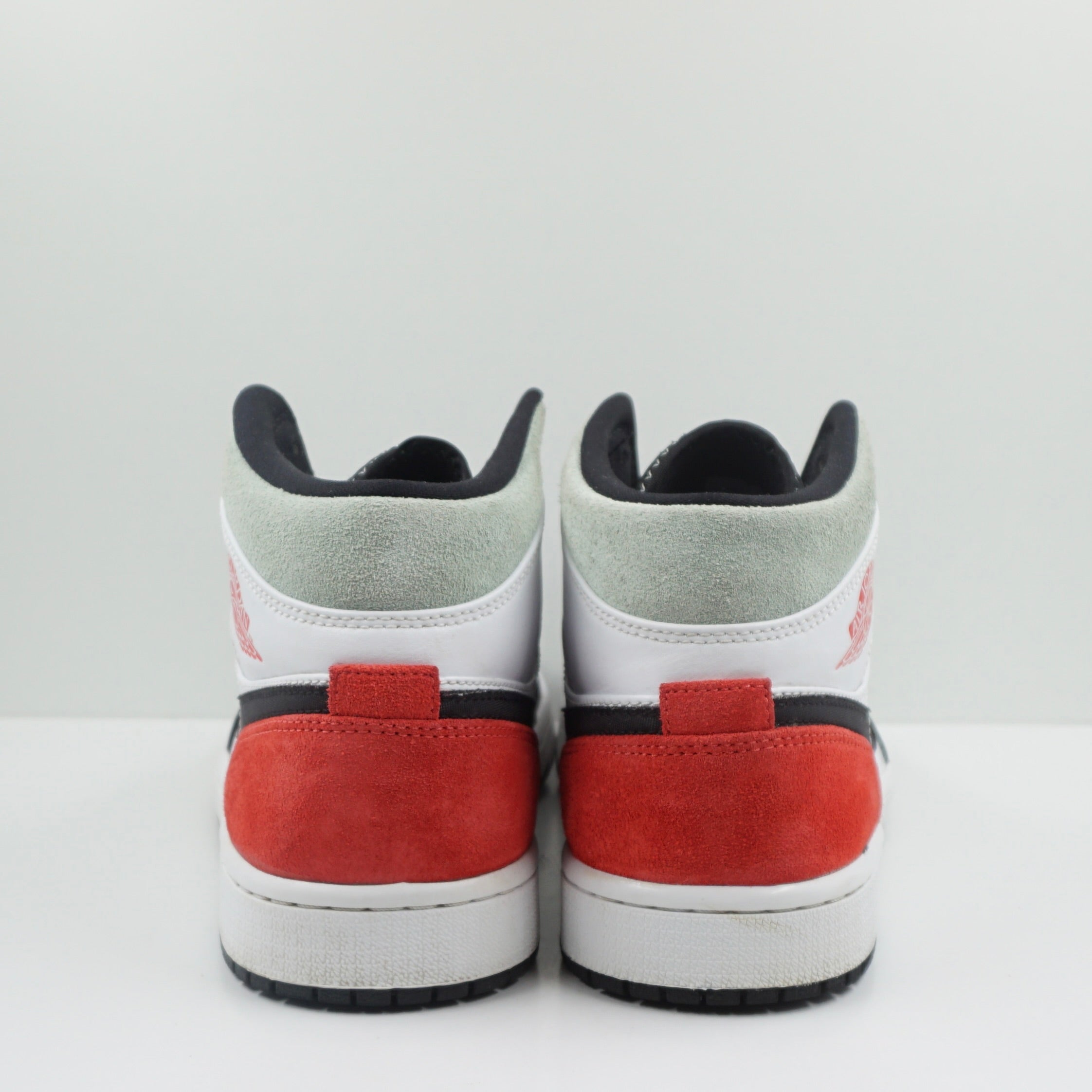Jordan 1 Mid SE Red Black Toe