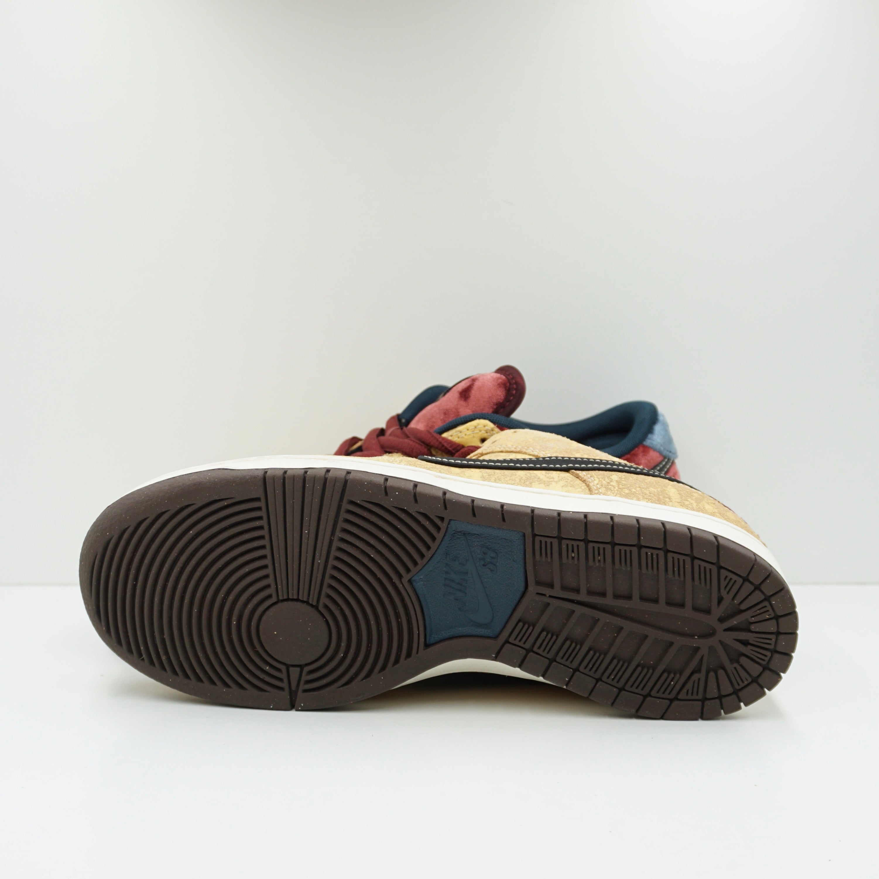 Nike SB Dunk Low City of Cinema