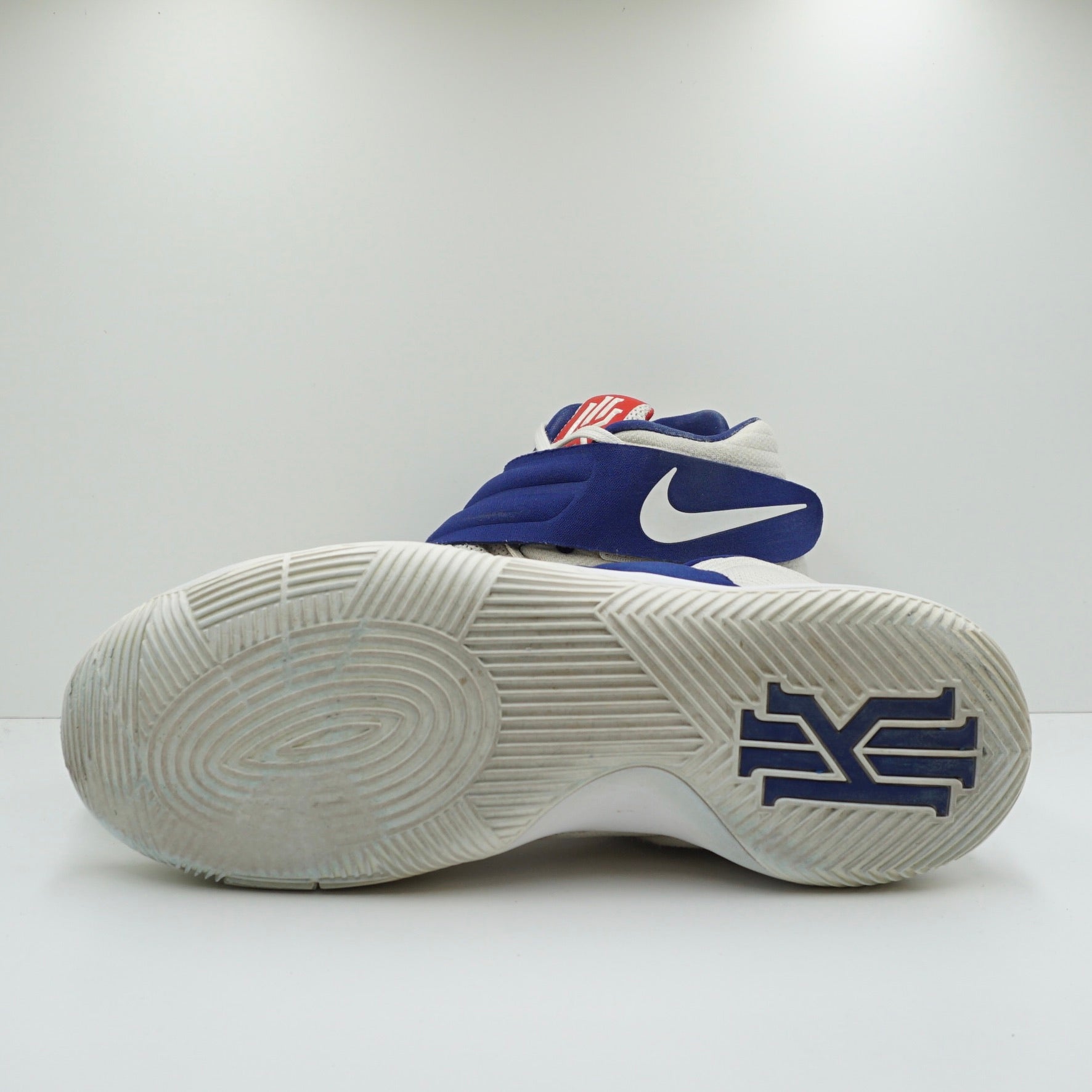 Nike Kyrie 2 USA