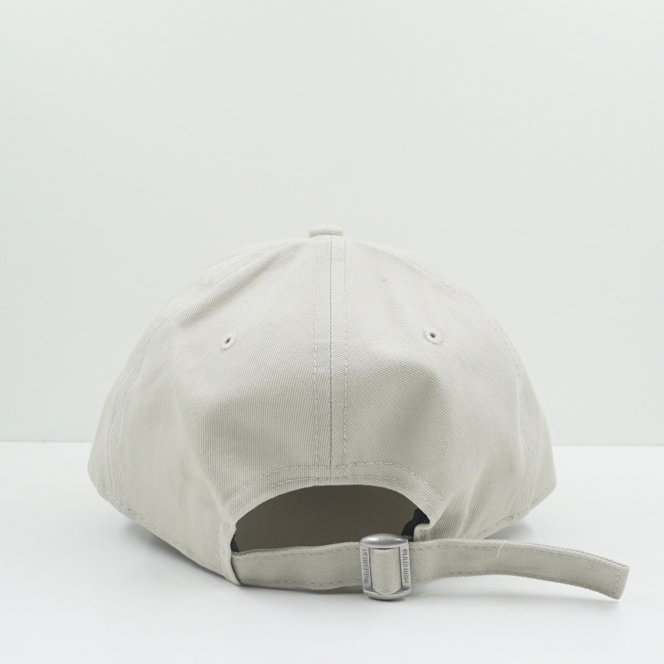 New Era Chicago Bulls Beige Adjustable Cap