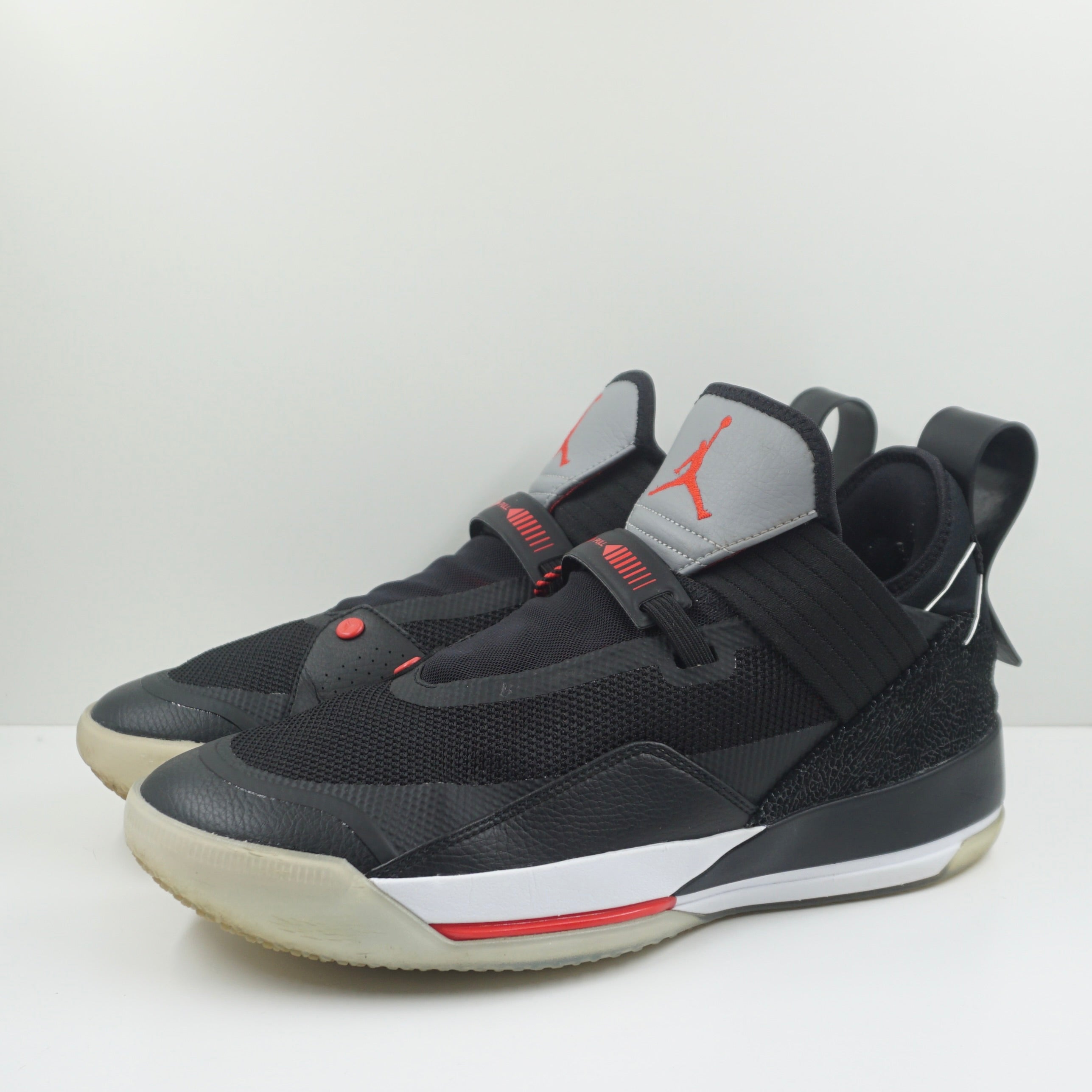 Jordan 33 SE Black