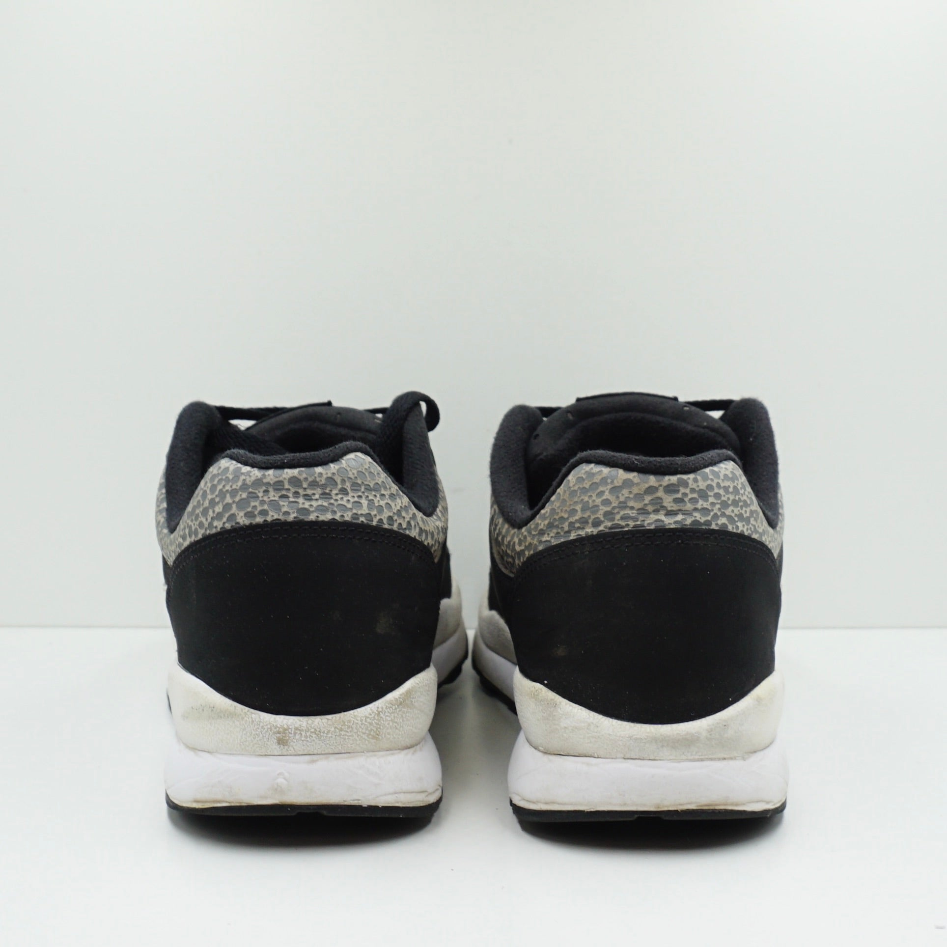 Nike Air Safari Black White