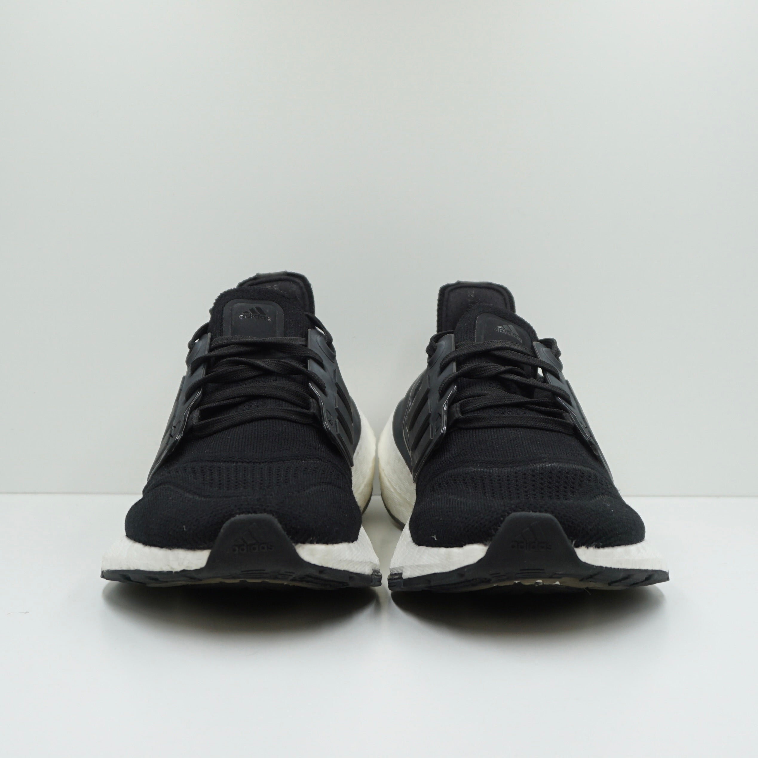 Adidas Ultra Boost 22 Black White (W)