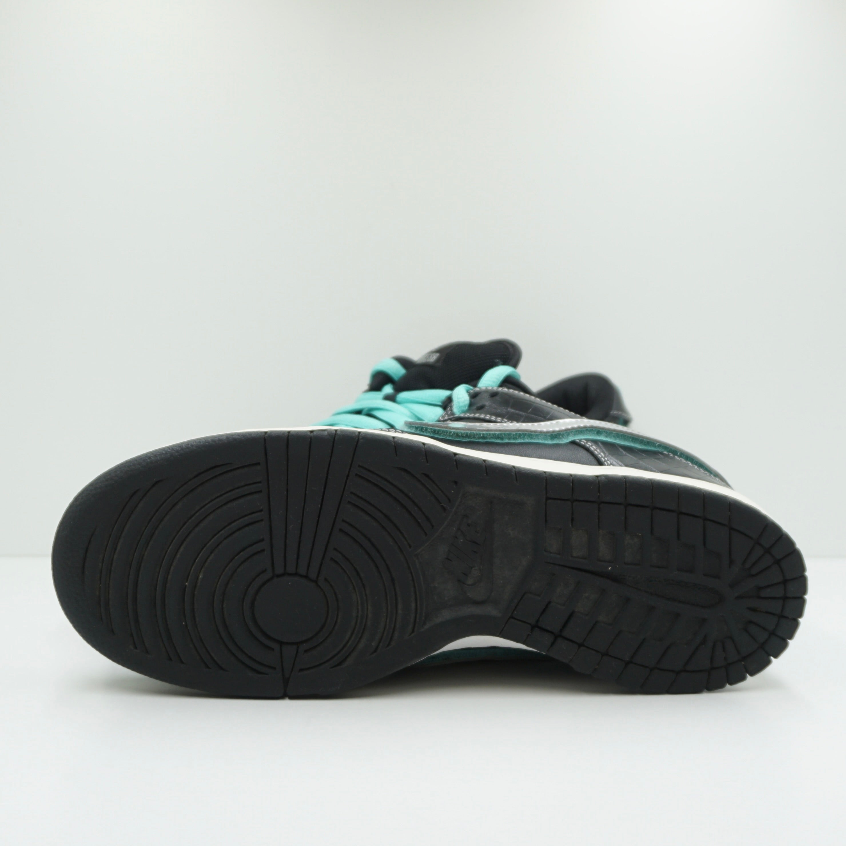 Nike SB Dunk Low Diamond Supply Co. Black Diamond