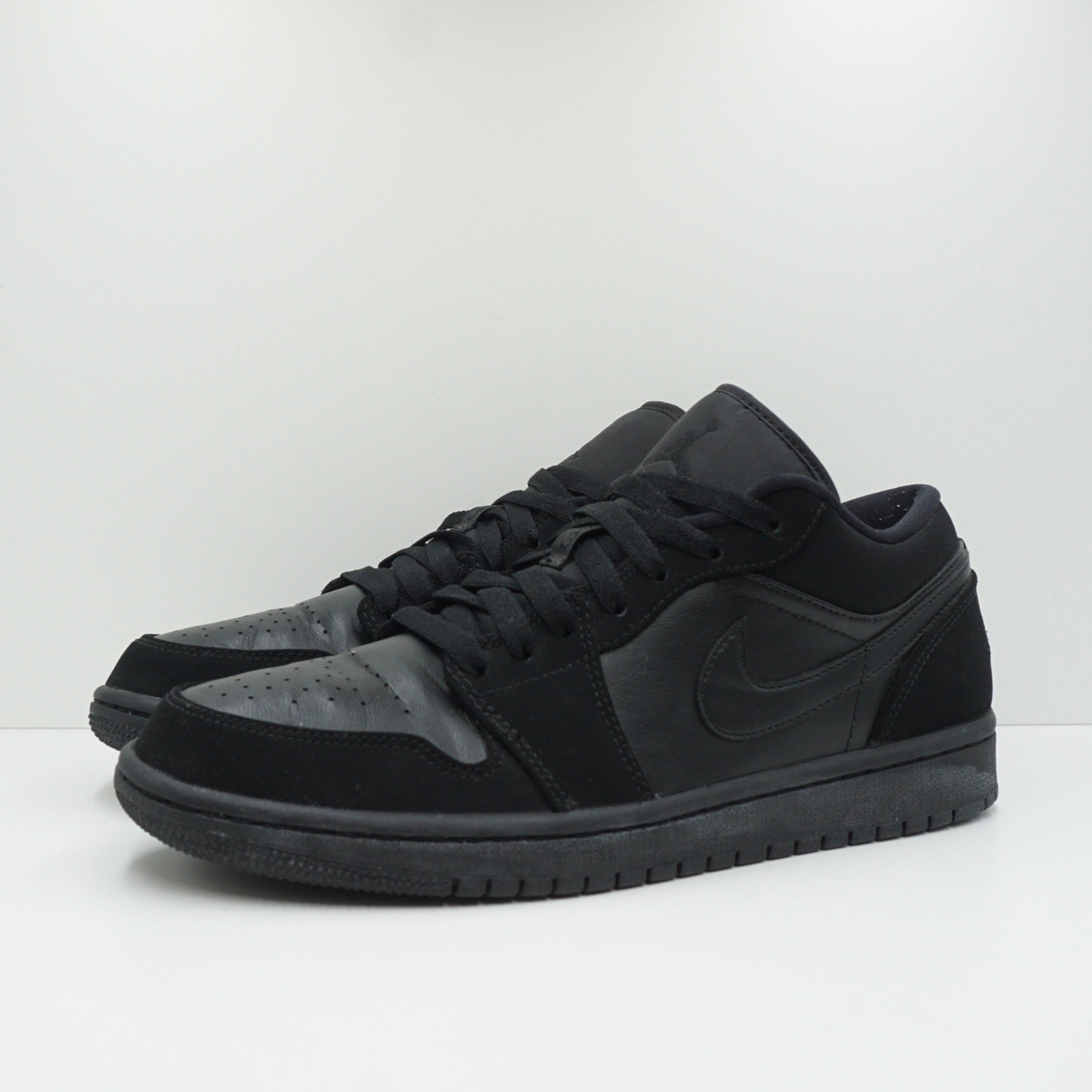 Jordan Retro Low Triple Black