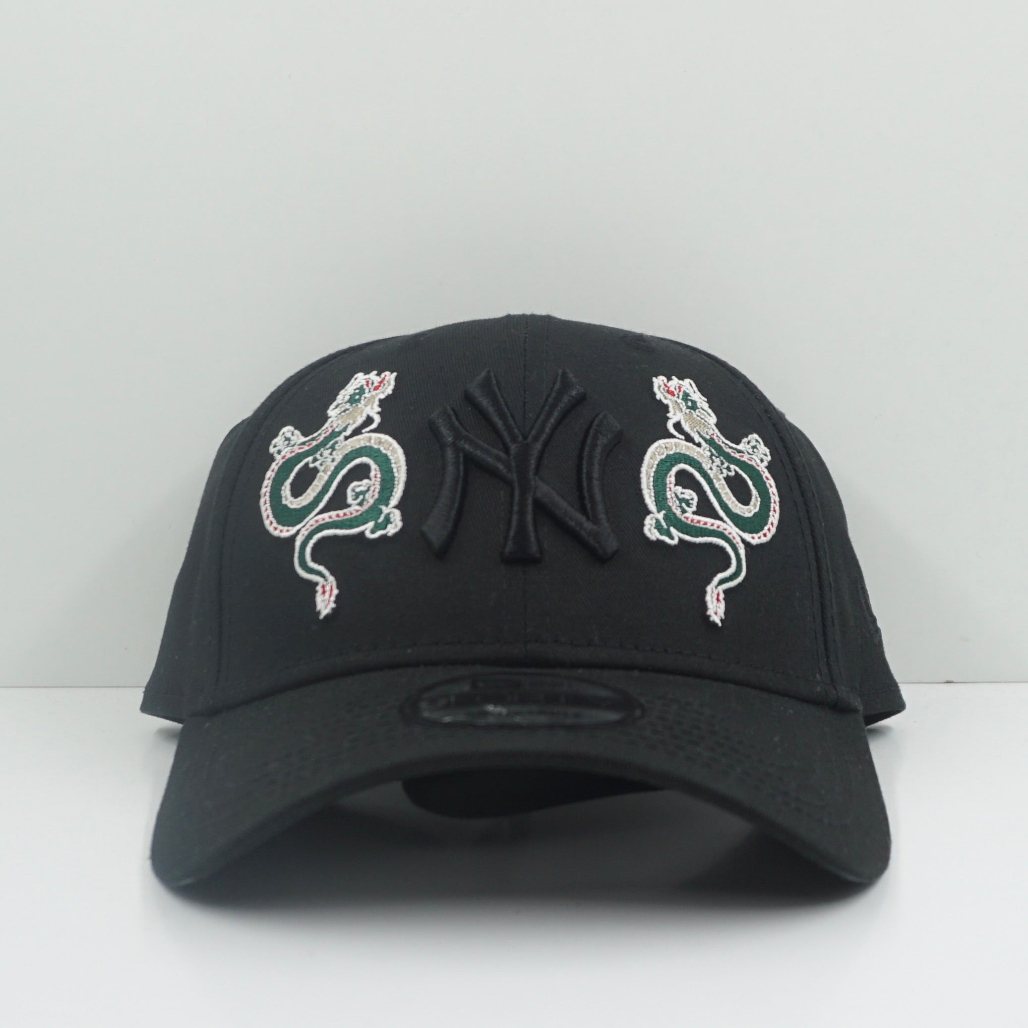 New Era New York Yankees Dragon Black Adjustable Cap