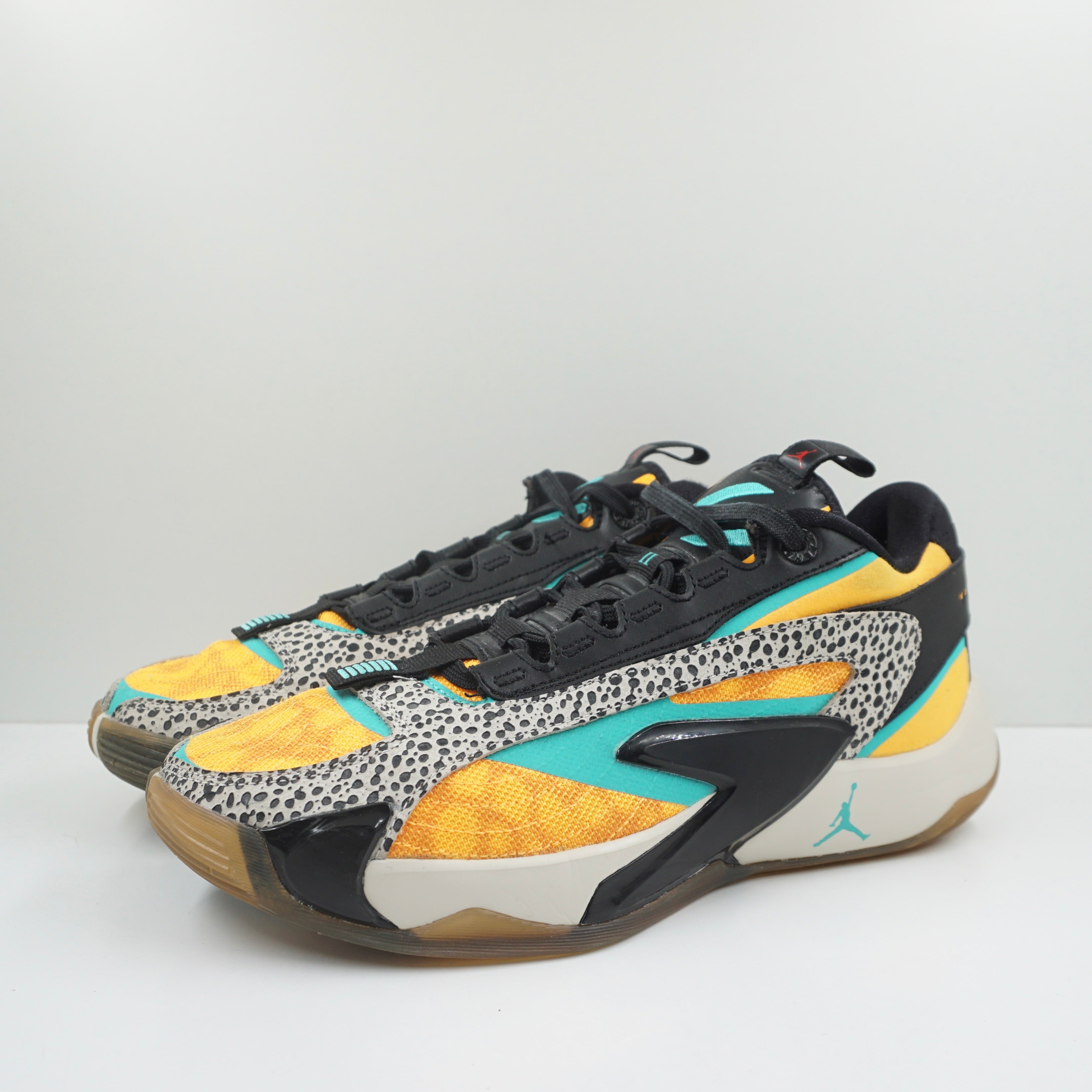 Jordan Luka 2 The Pitch