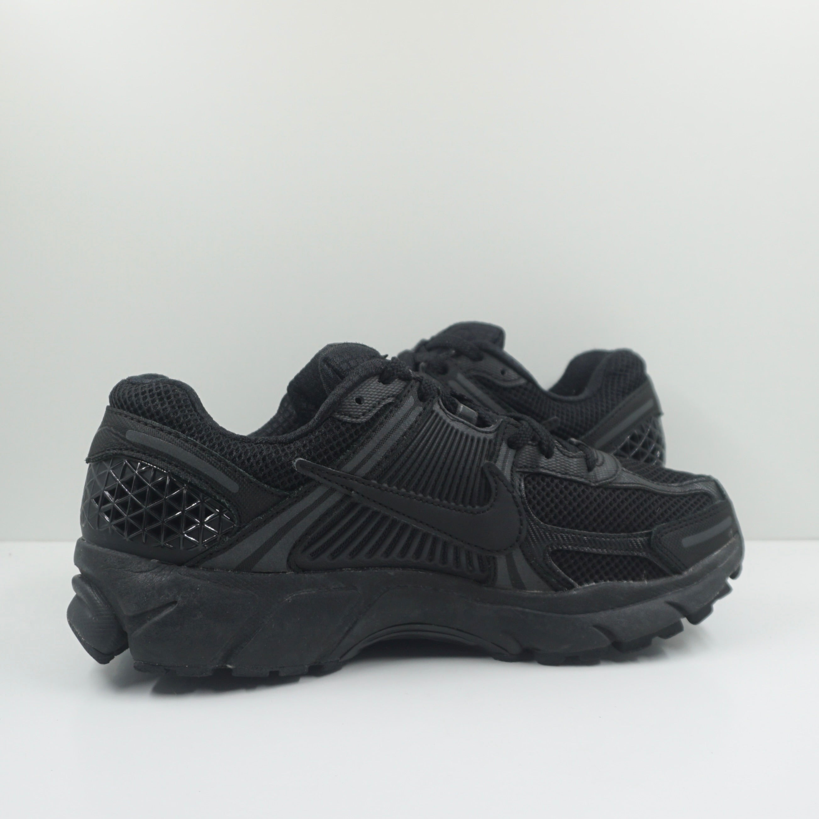 Nike Zoom Vomero 5 Triple Black