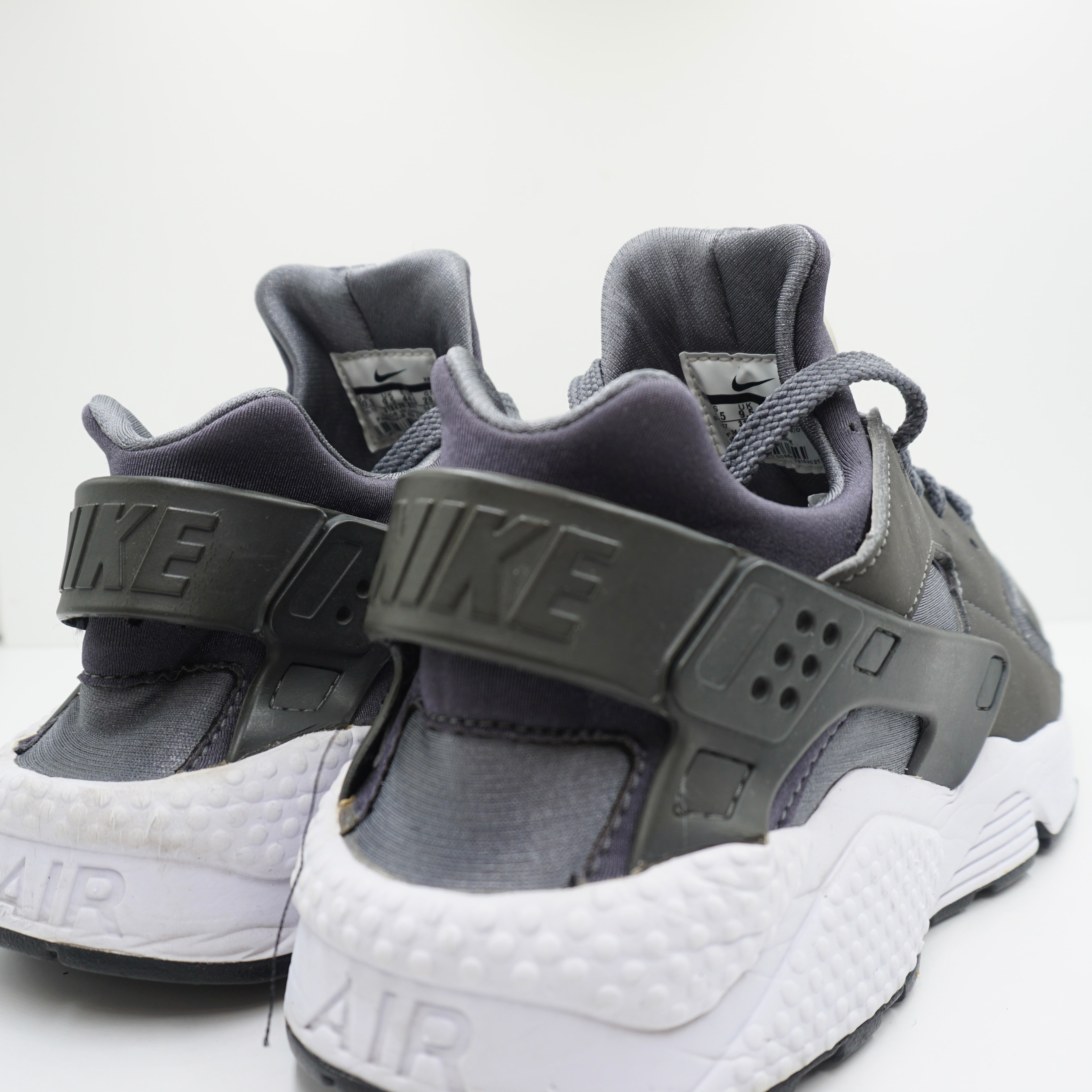 Nike Air Huarache Dark Grey