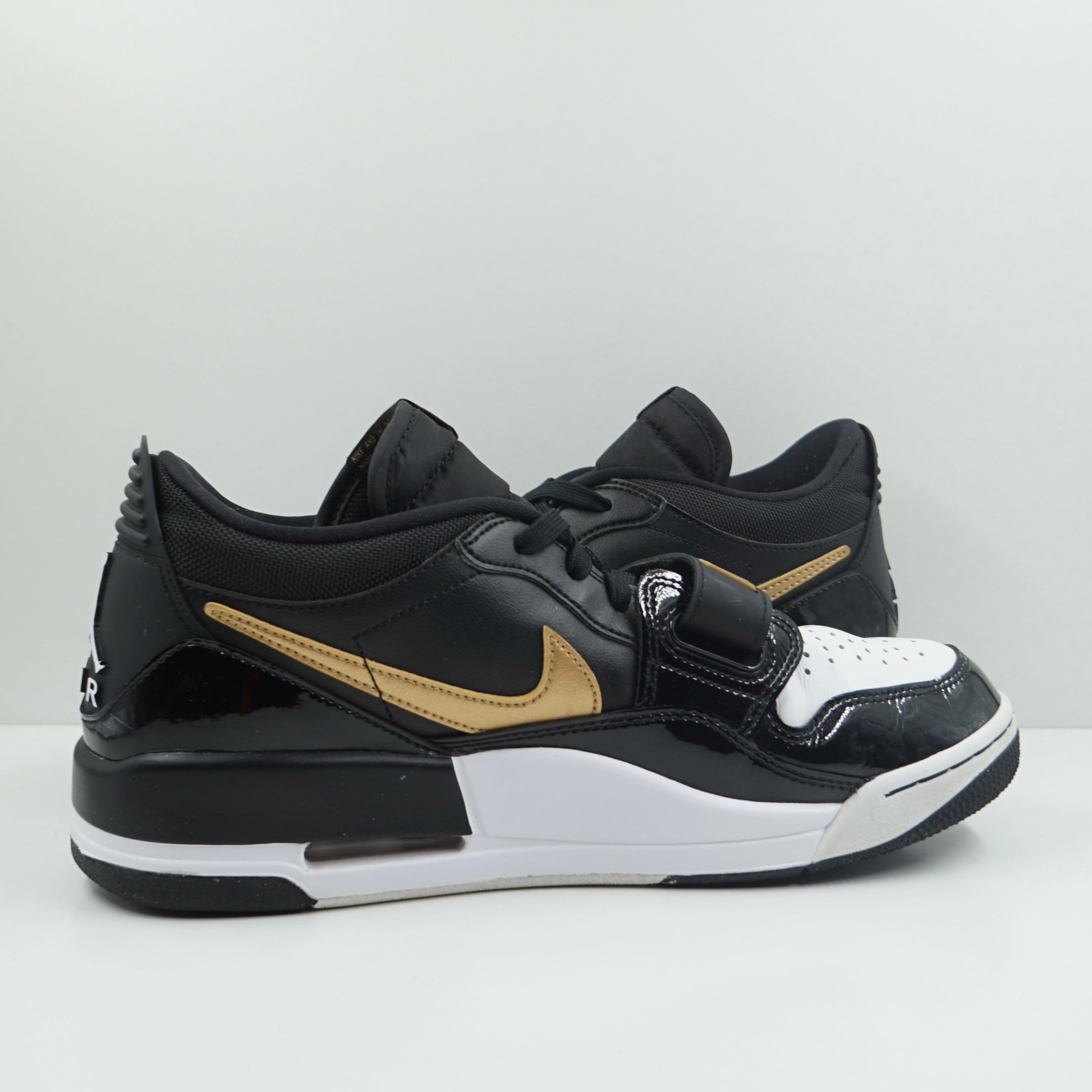 Jordan Legacy 312 Low Black Metallic Gold