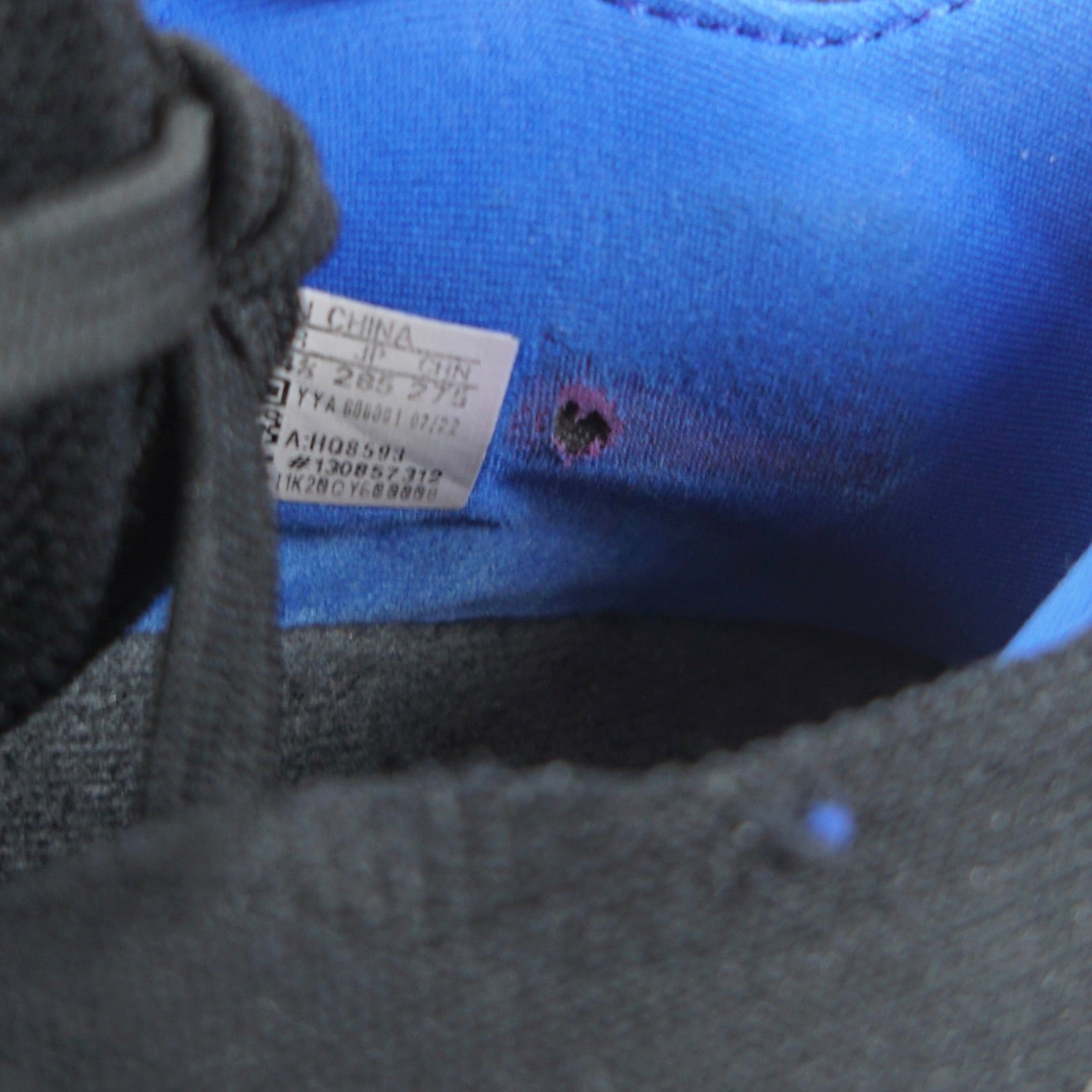 Adidas Ultra Boost 22 Black Lucid Blue Pink