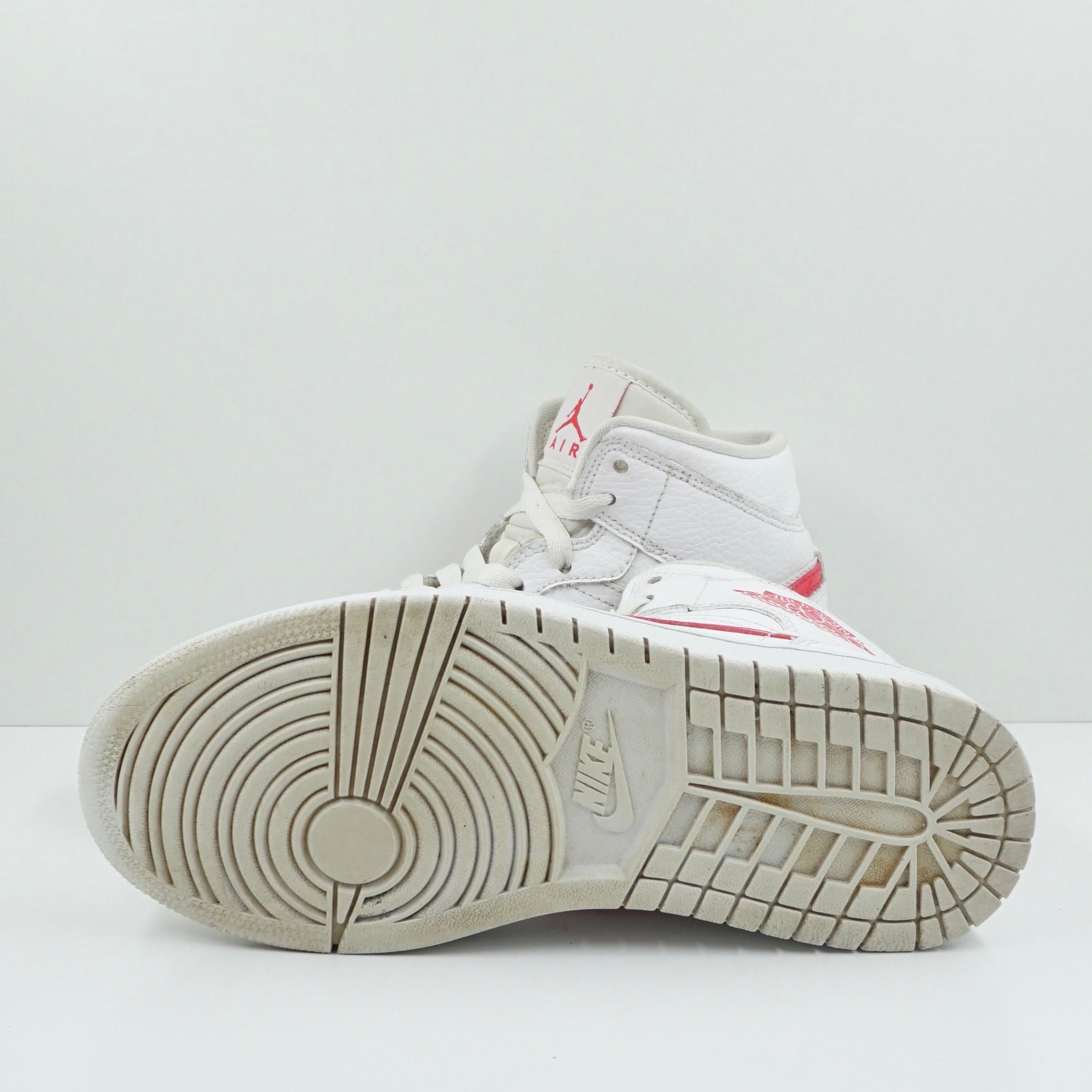 Jordan 1 Mid White University Red (W)