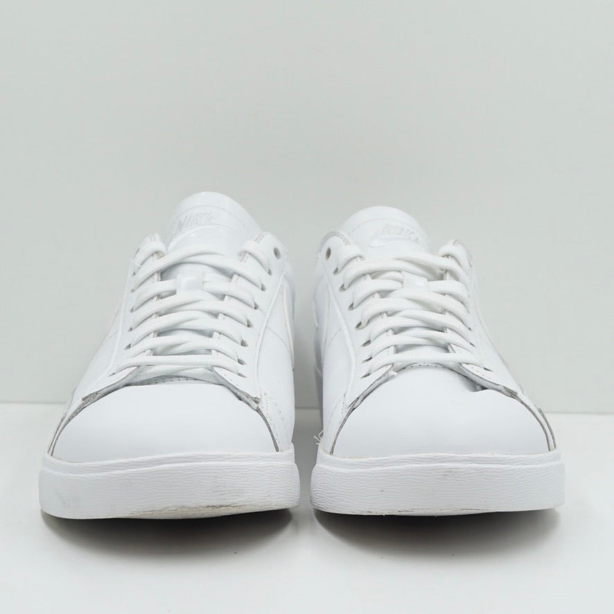 Nike Blazer Low Triple White (W)