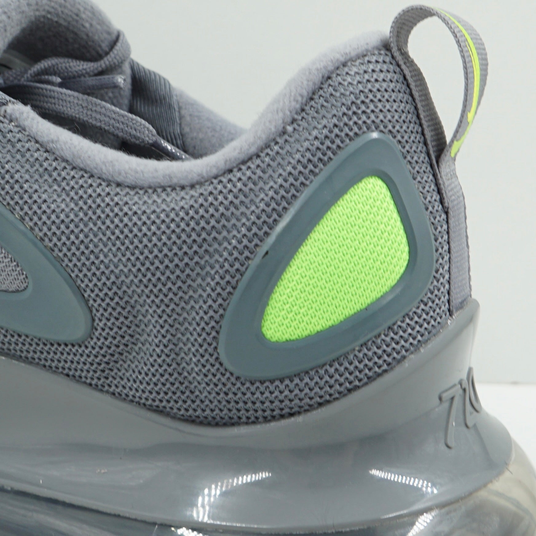 Nike Air Max 720 Cool Grey Volt