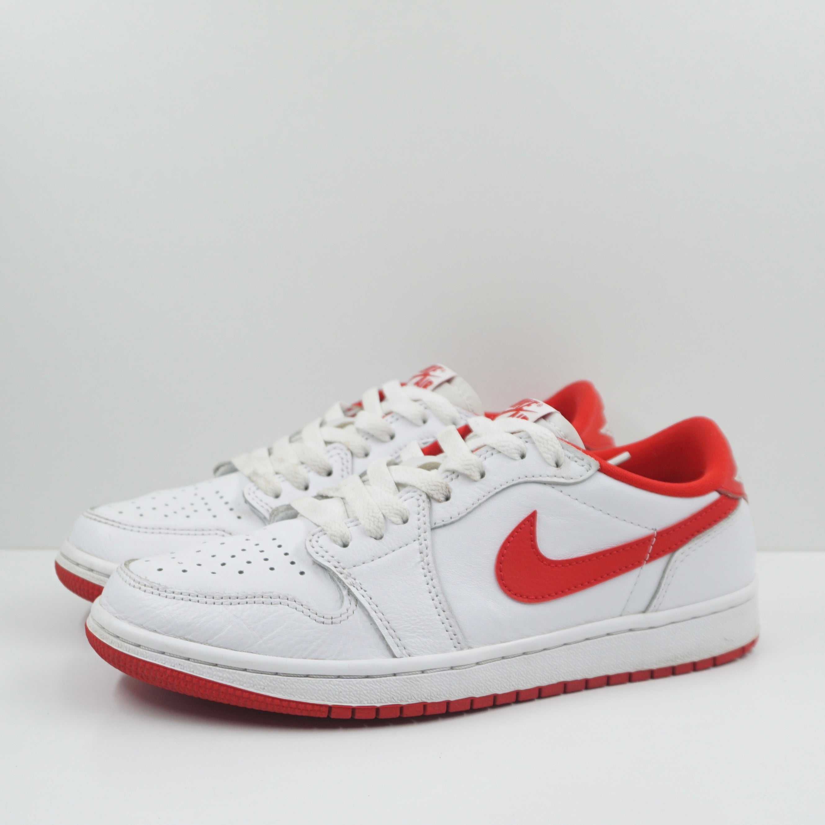 Jordan 1 Retro Low OG University Red