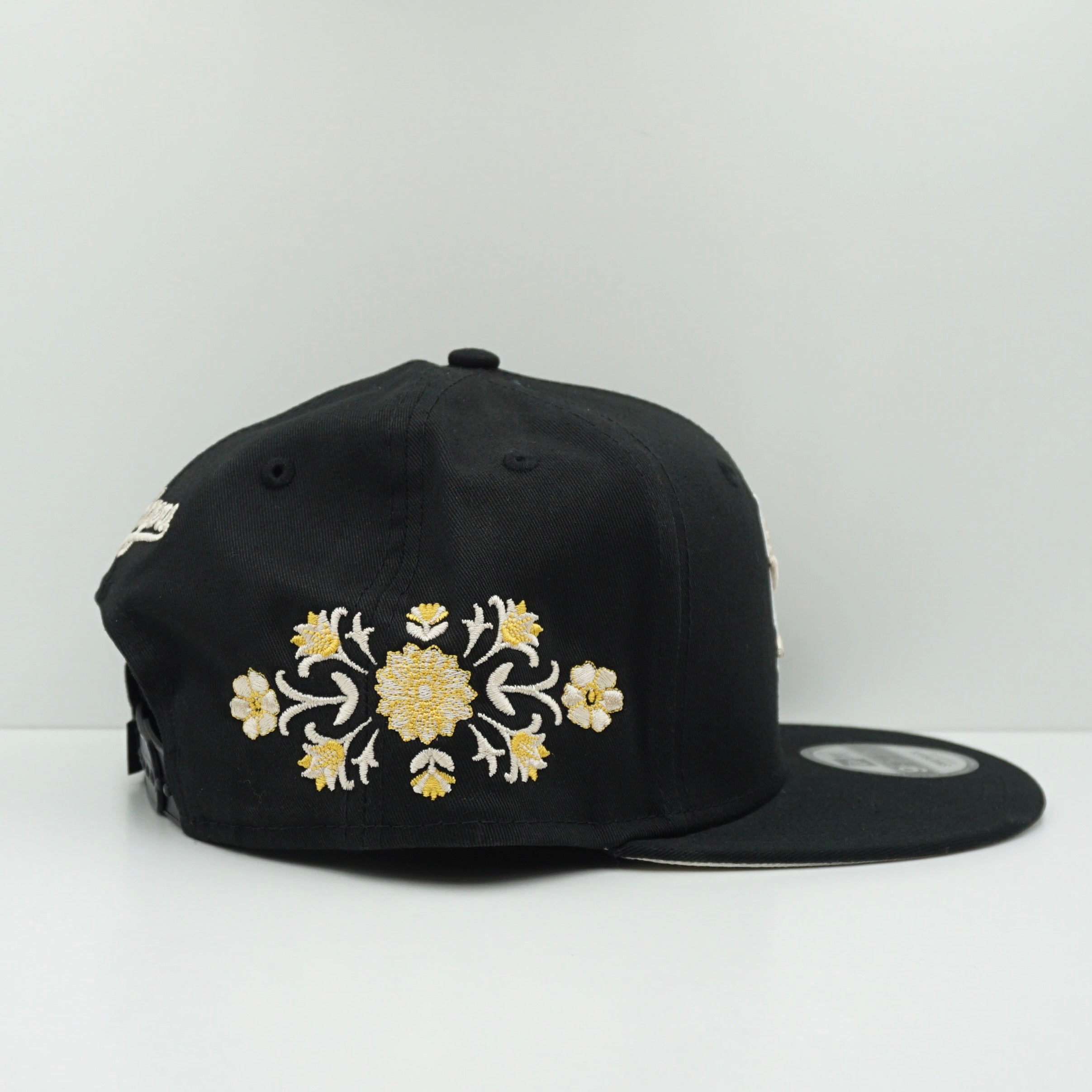 New Era Los Angeles Dodgers Black Flower Snapback Cap