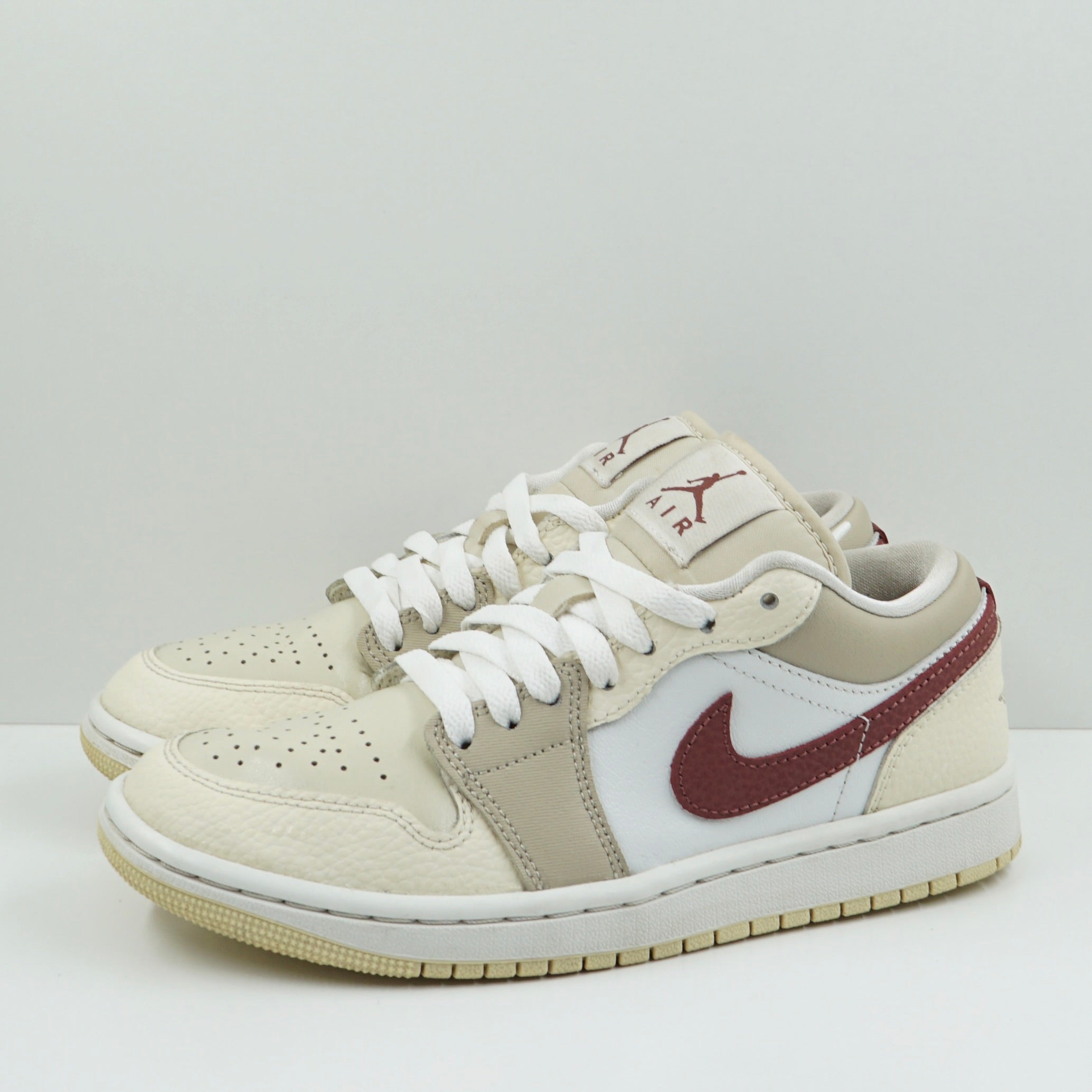 Jordan 1 Low SE Desert Khaki Red Sepia (W)