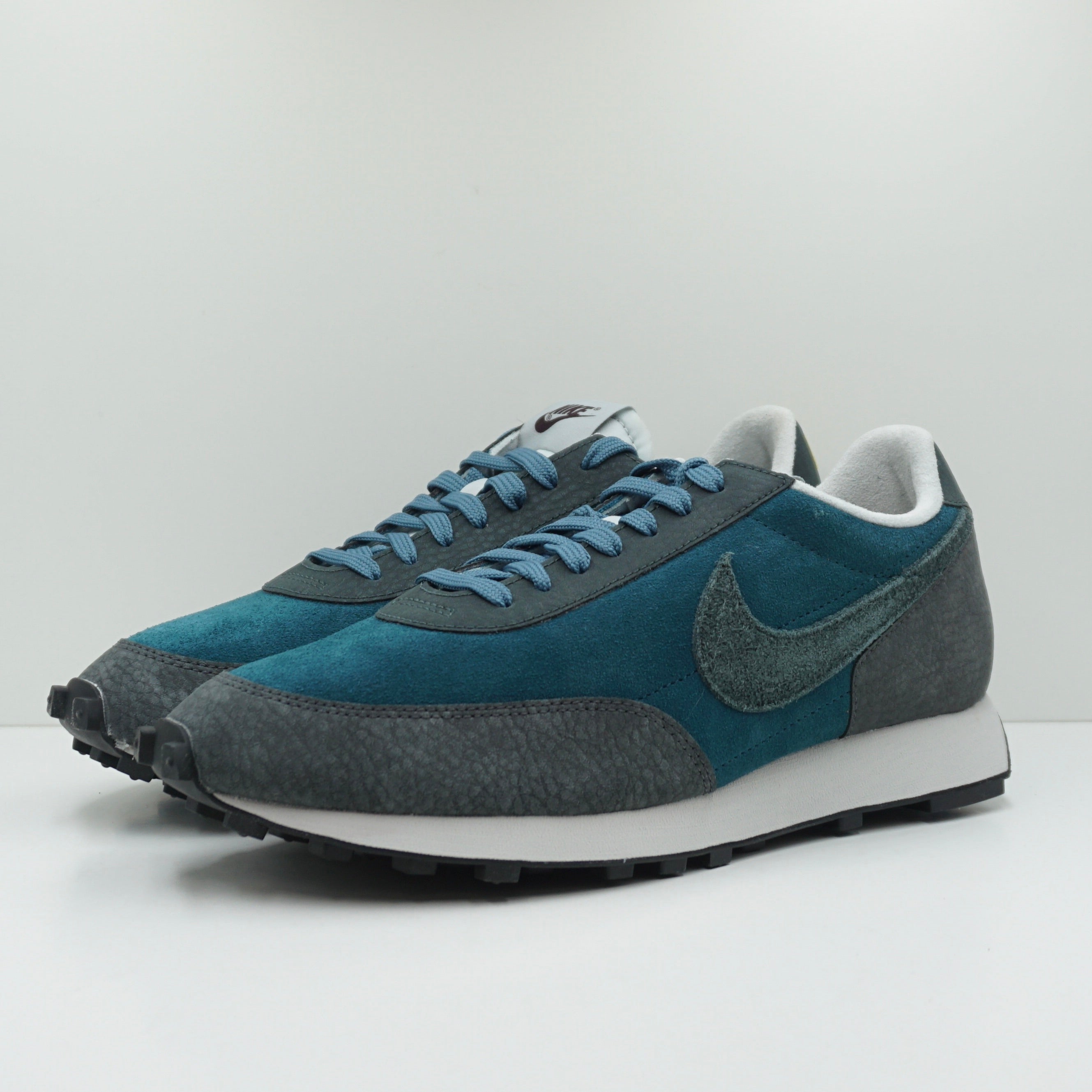 Nike Daybreak Midnight Turquoise Seaweed Dark Smoke Grey