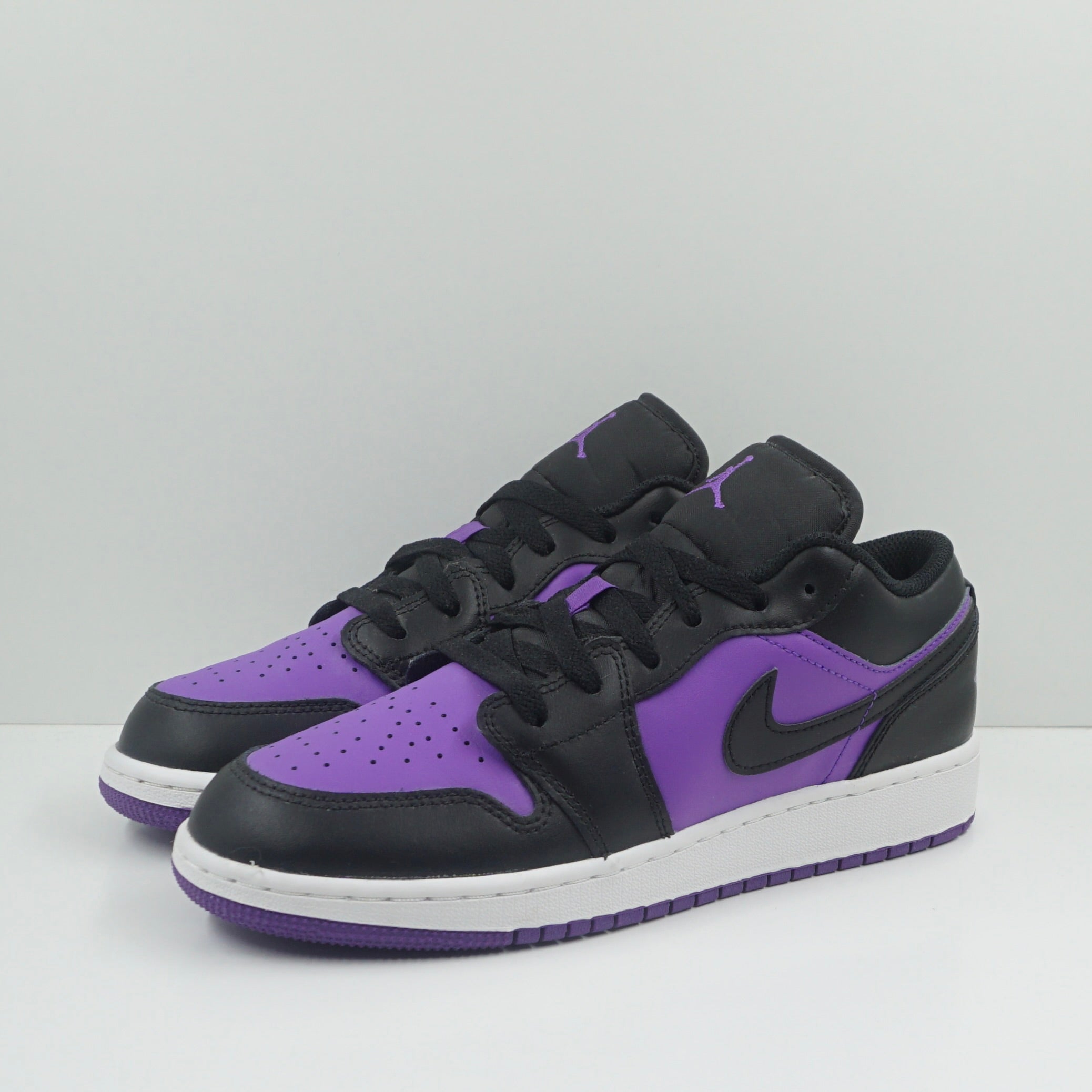 Jordan 1 Low Purple Venom (GS)