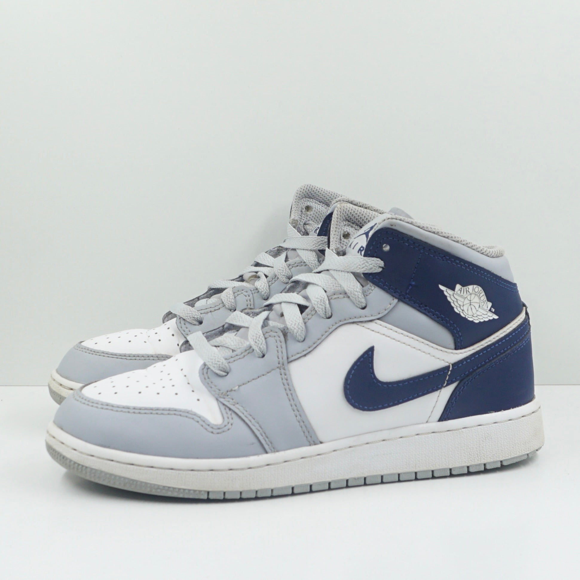 Jordan 1 Mid Wolf Grey Midnight Navy (GS)