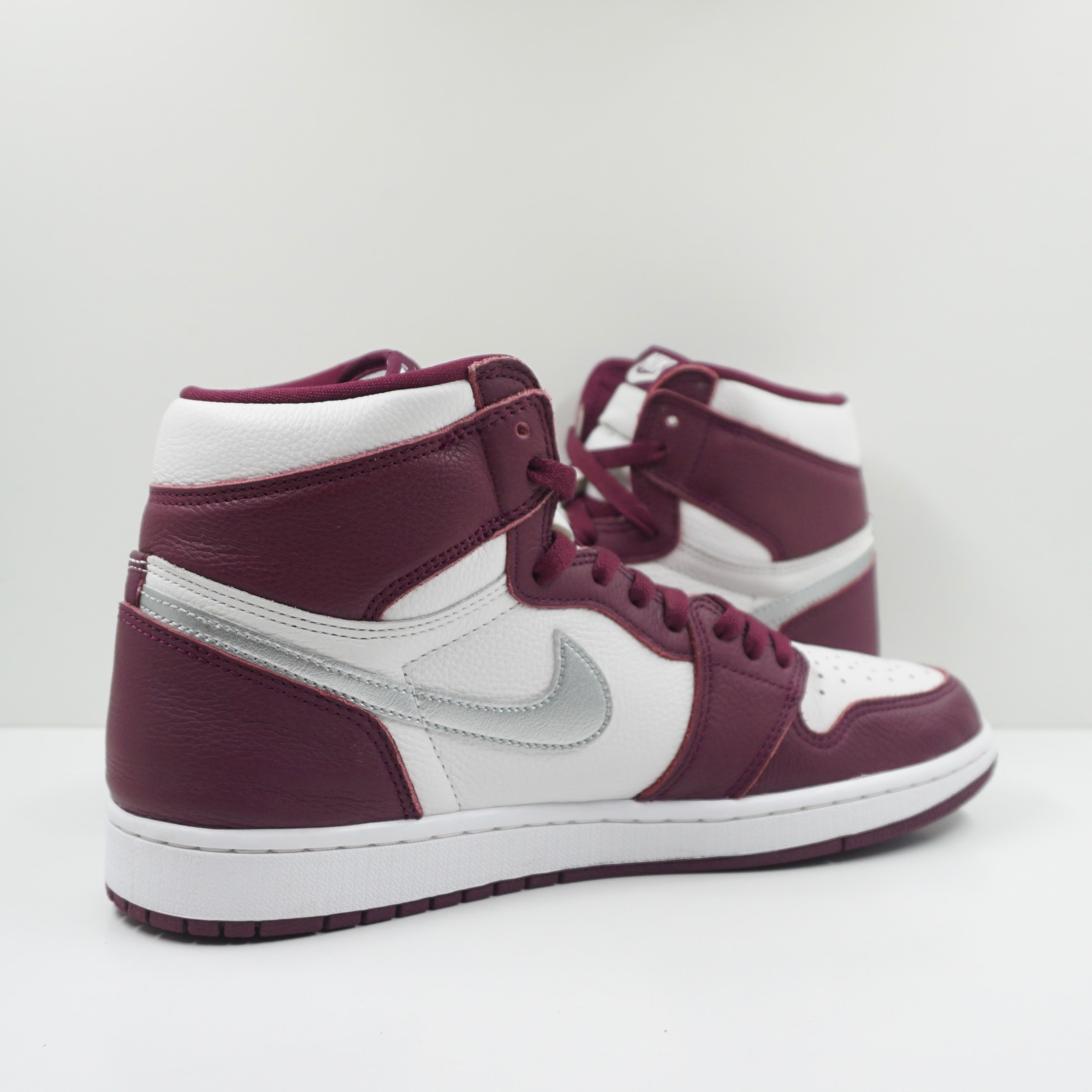 Jordan 1 Retro High OG Bordeaux