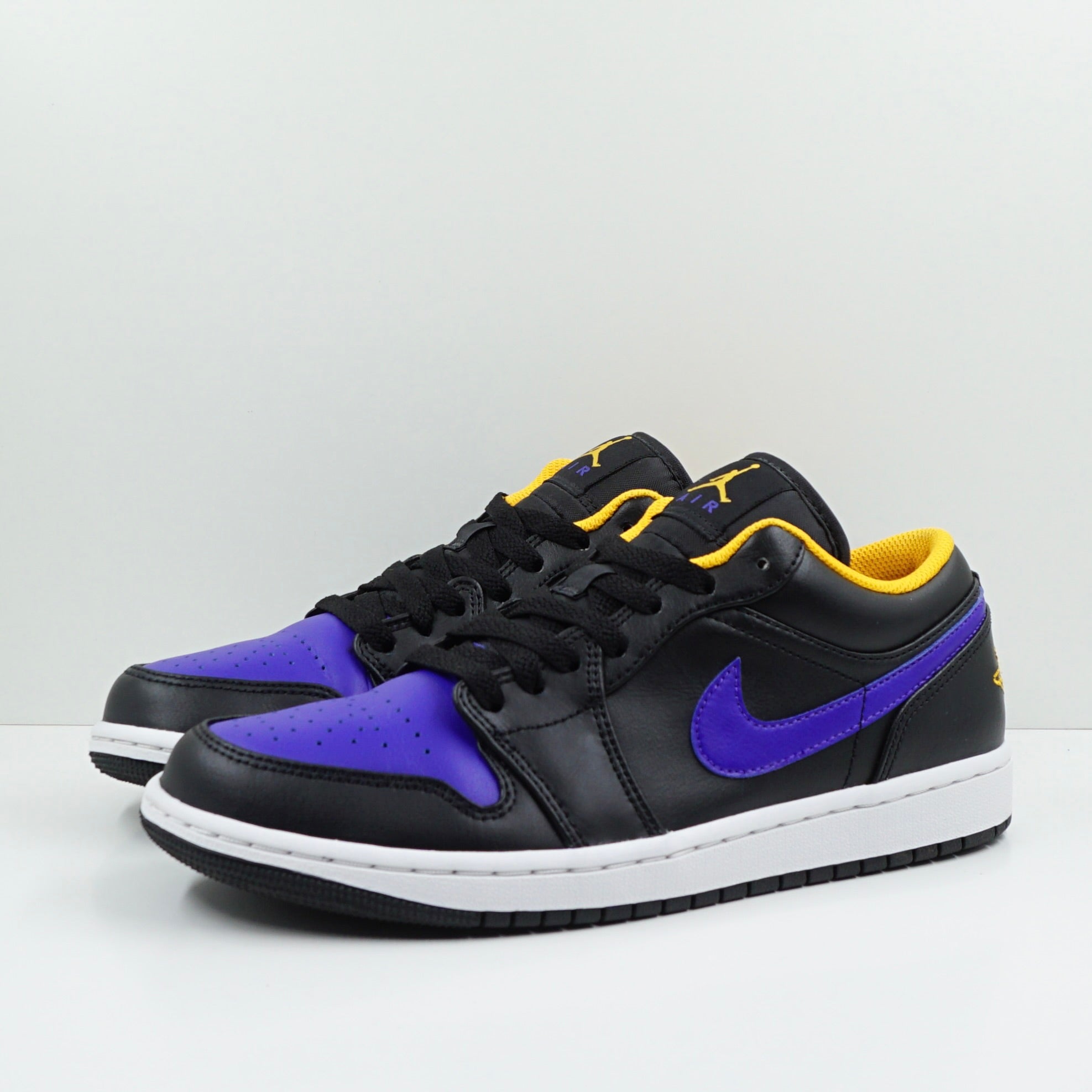 Jordan 1 Low Dark Concord
