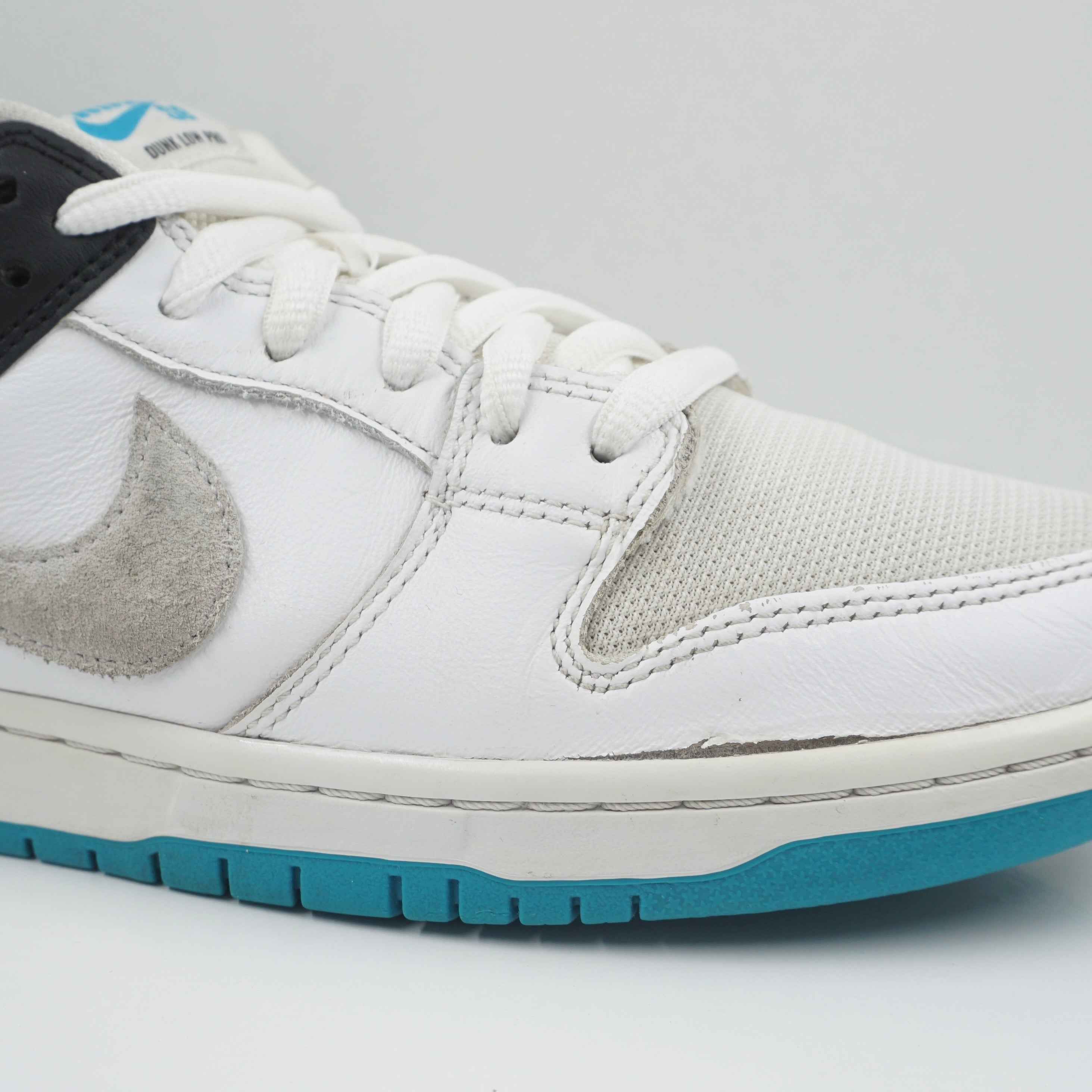 Nike SB Dunk Low Laser Blue