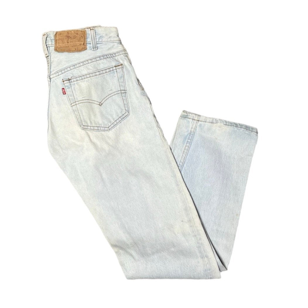 Vintage Levis Very Light Blue Jeans (W27/L32)