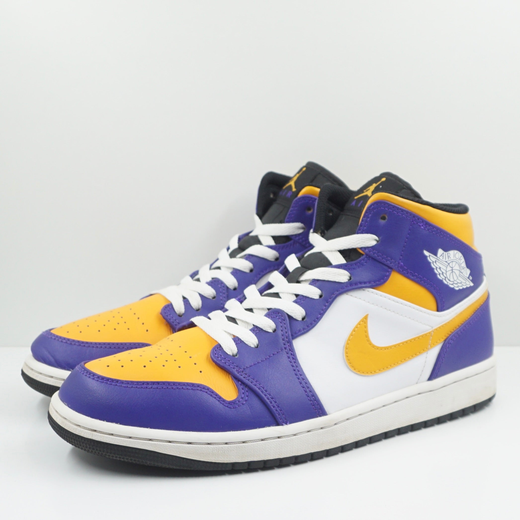 Jordan 1 Mid Lakers (2022)
